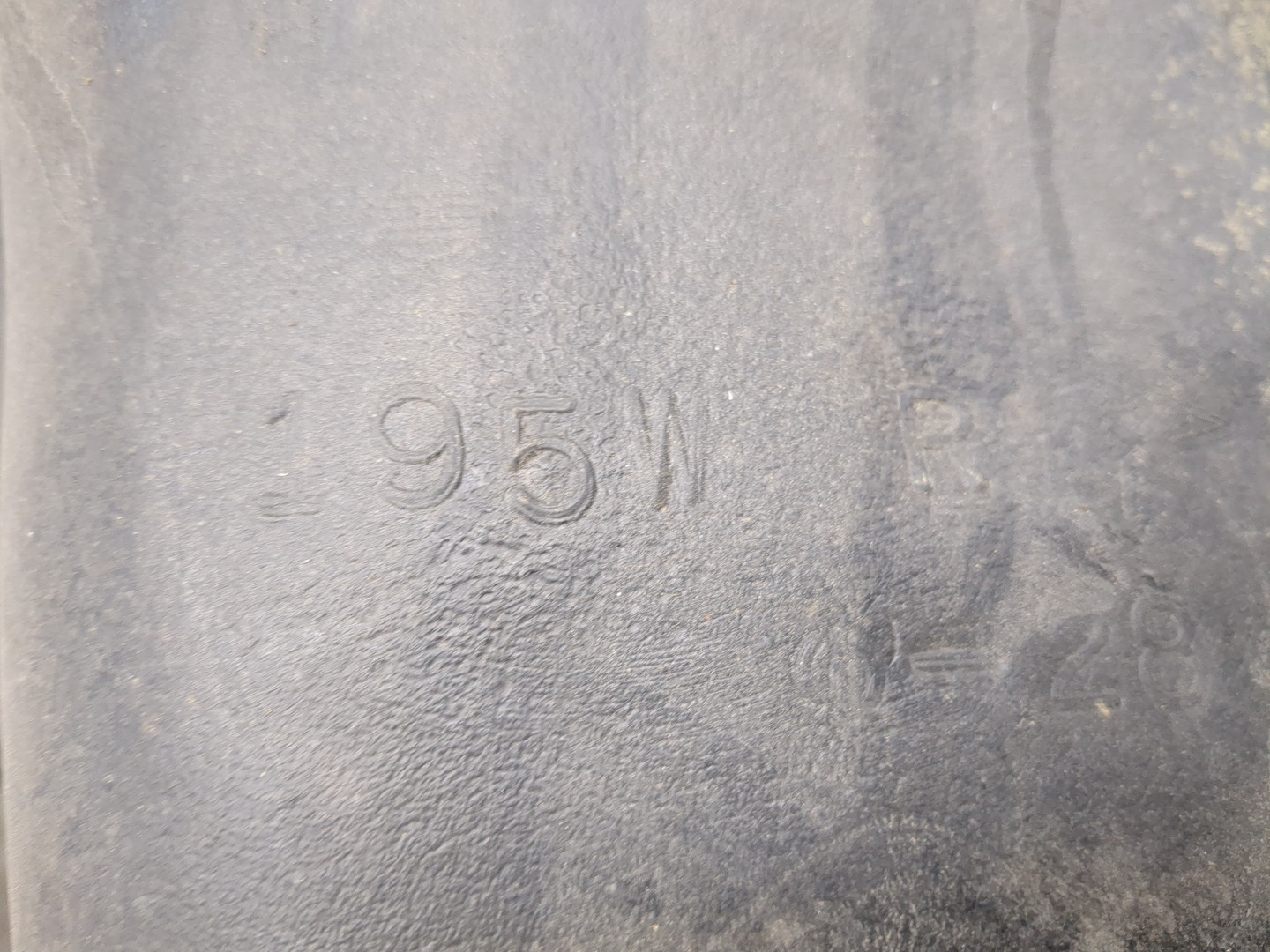 Локер передний правый