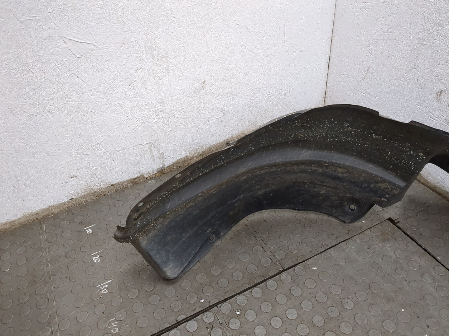 Локер передний правый