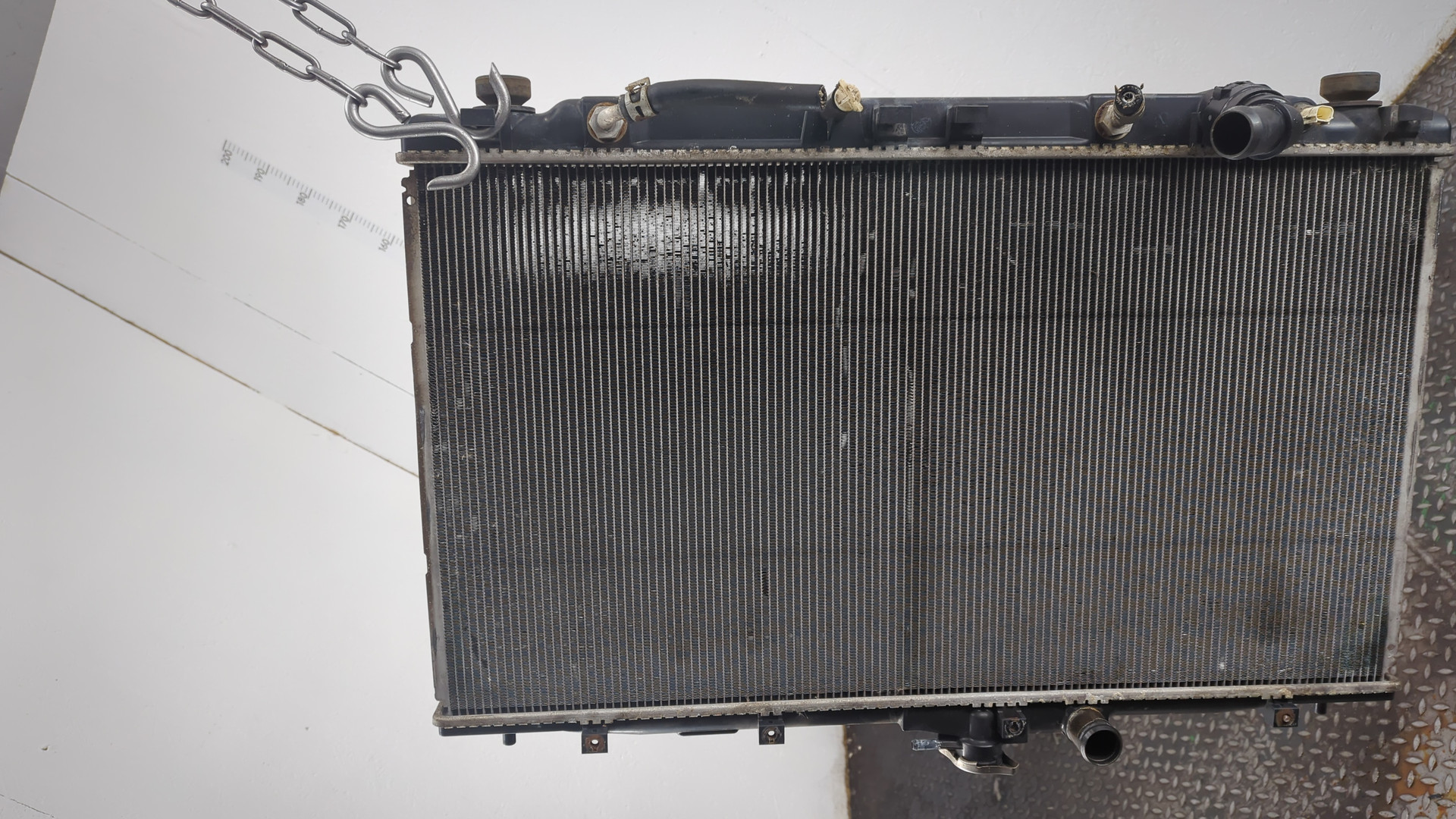 Радиатор охлаждения двигателя основной