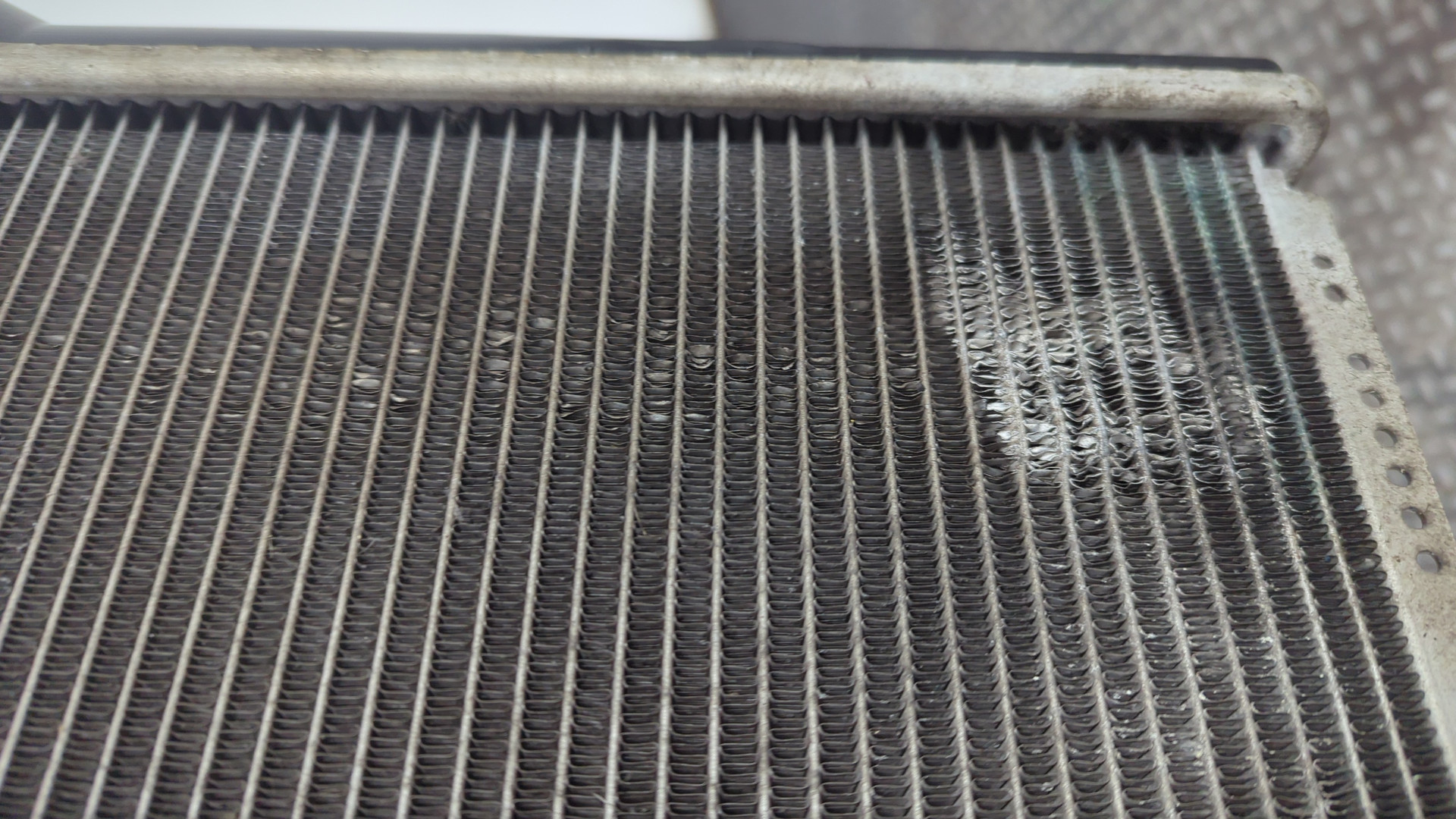 Радиатор охлаждения двигателя основной