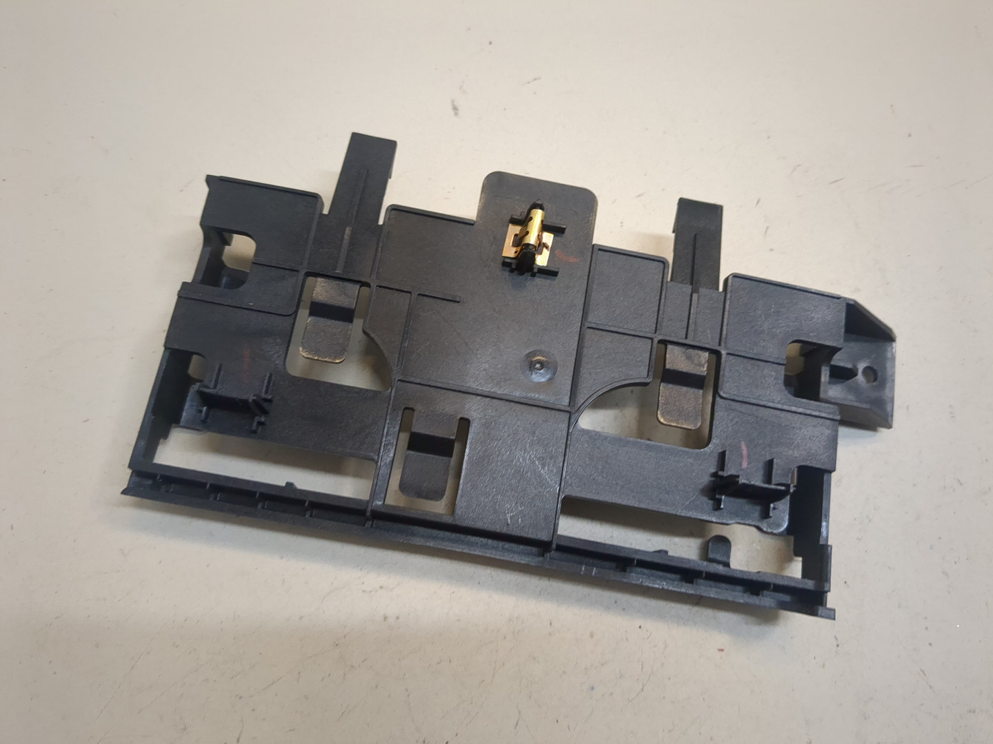 Кронштейн электронного блока управления / контроля