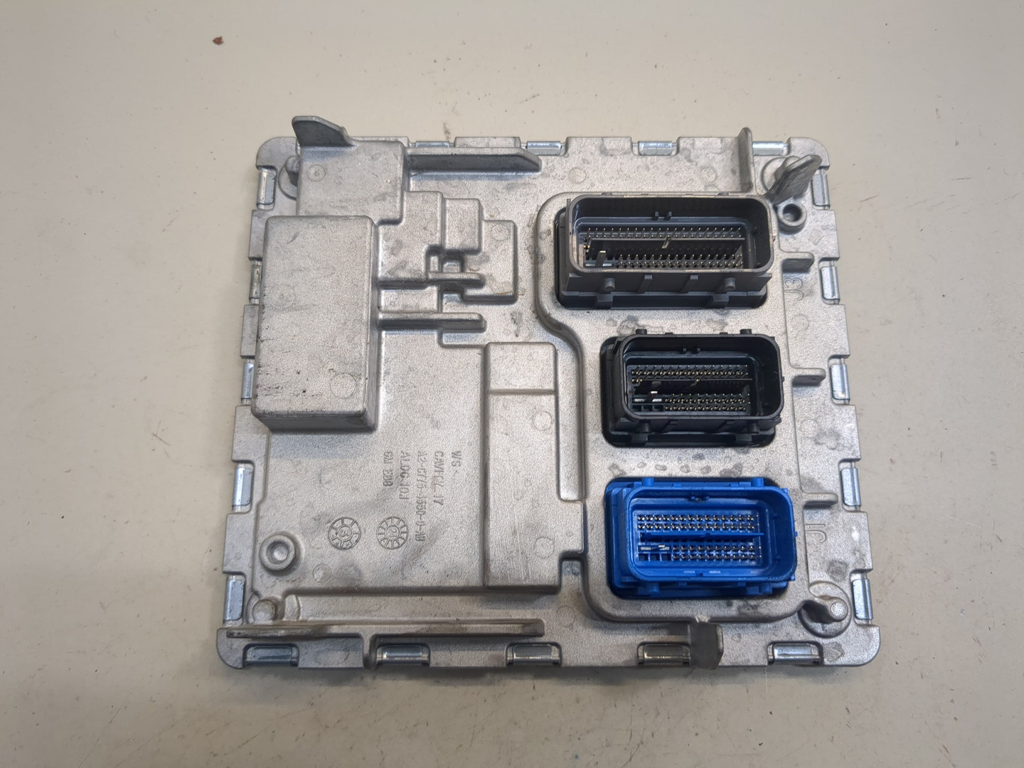 Блок управления двигателем