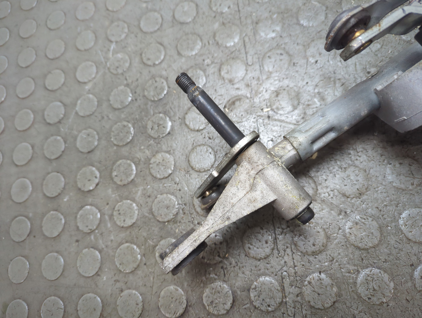 Трапеция стеклоочистителей