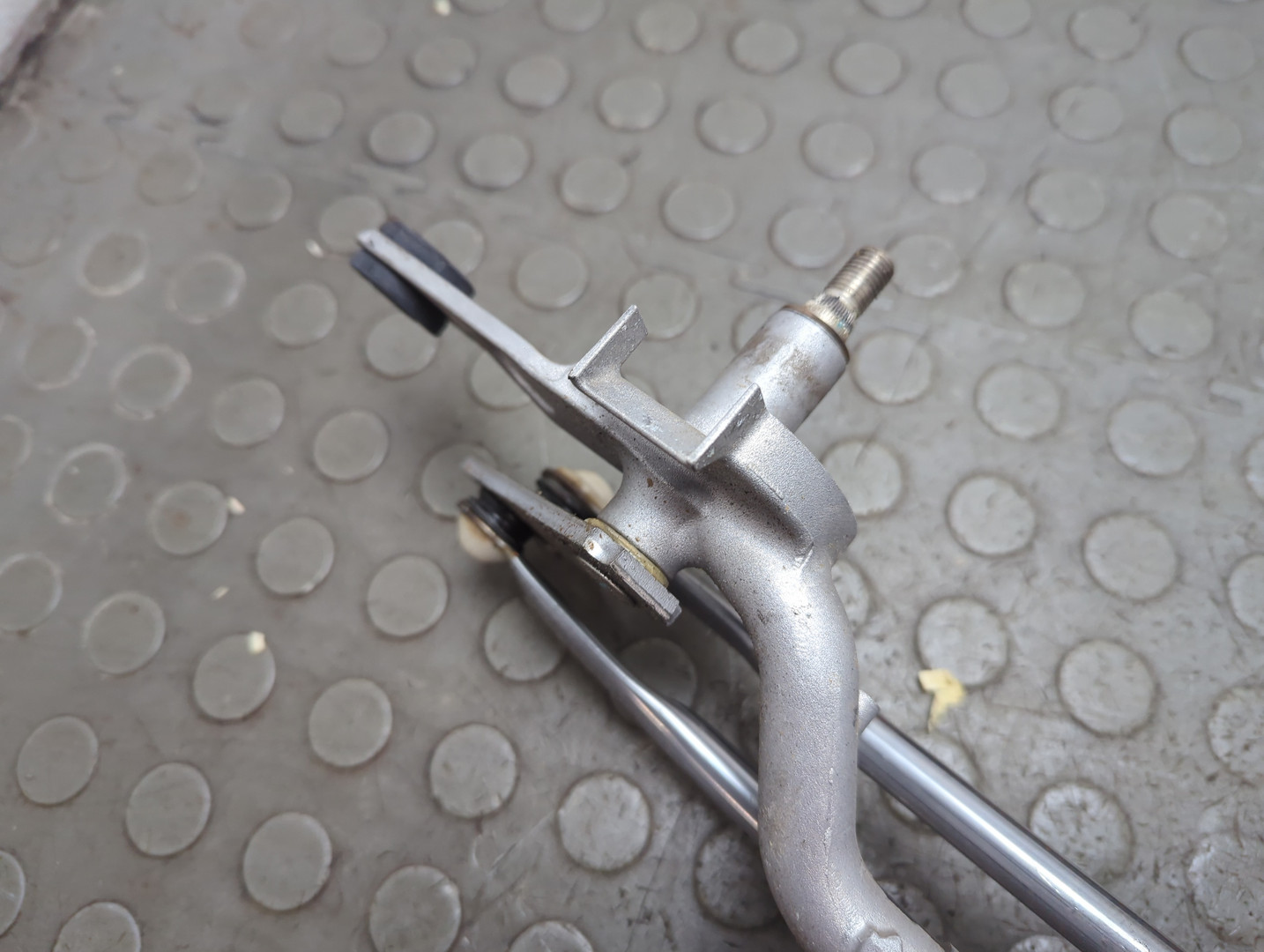 Трапеция стеклоочистителей