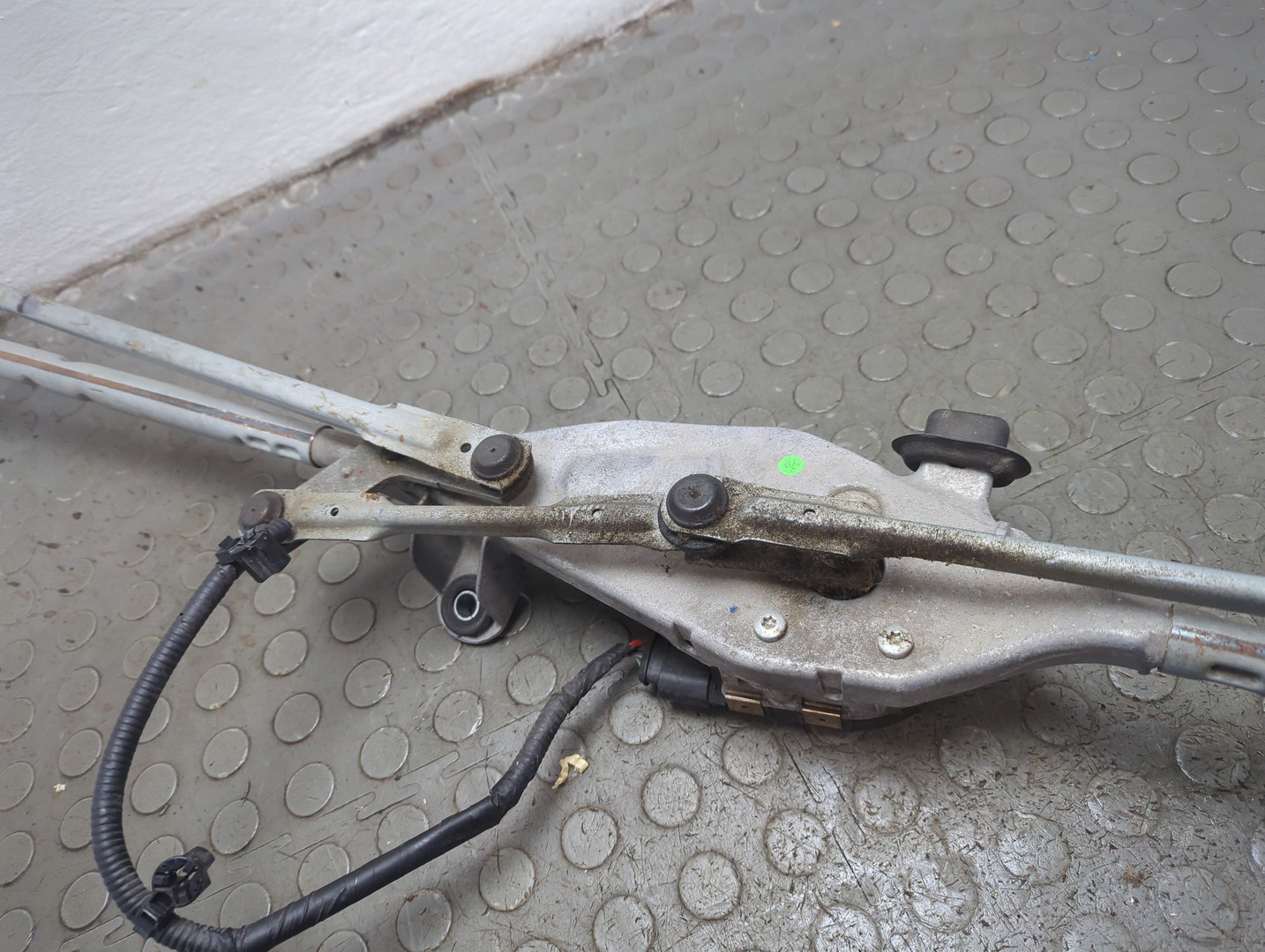 Трапеция стеклоочистителей