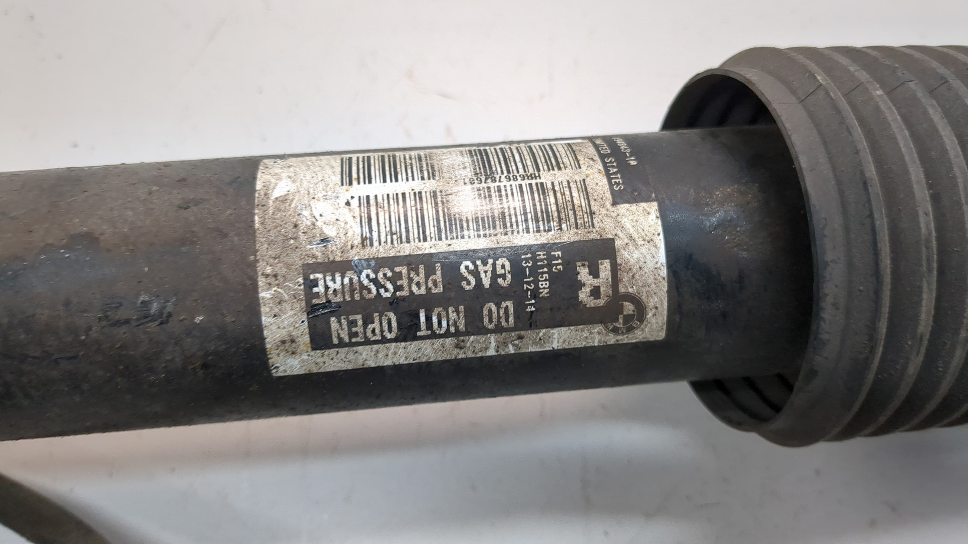 Амортизатор задний (стойка)