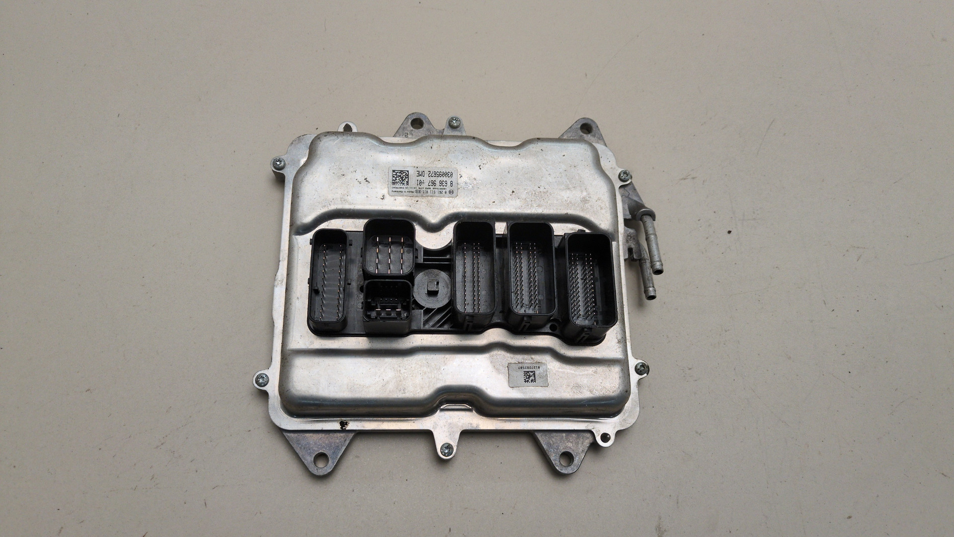 Блок управления двигателем