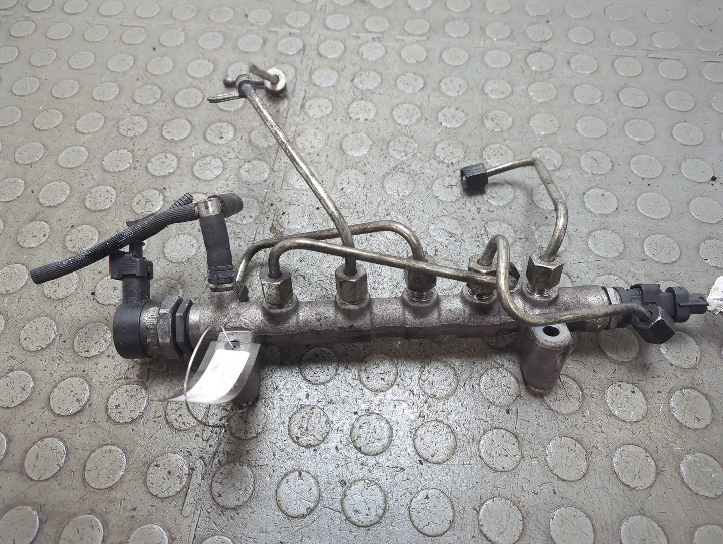 Рейка топливная (рампа)