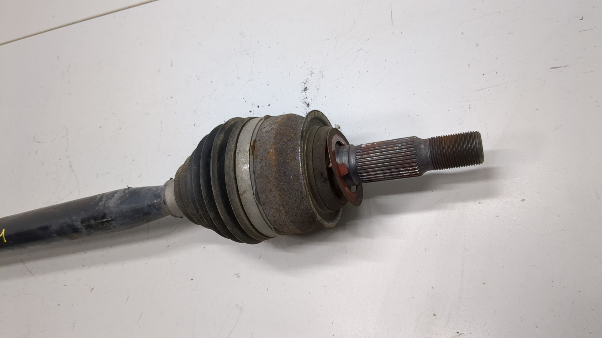 Полуось передняя правая