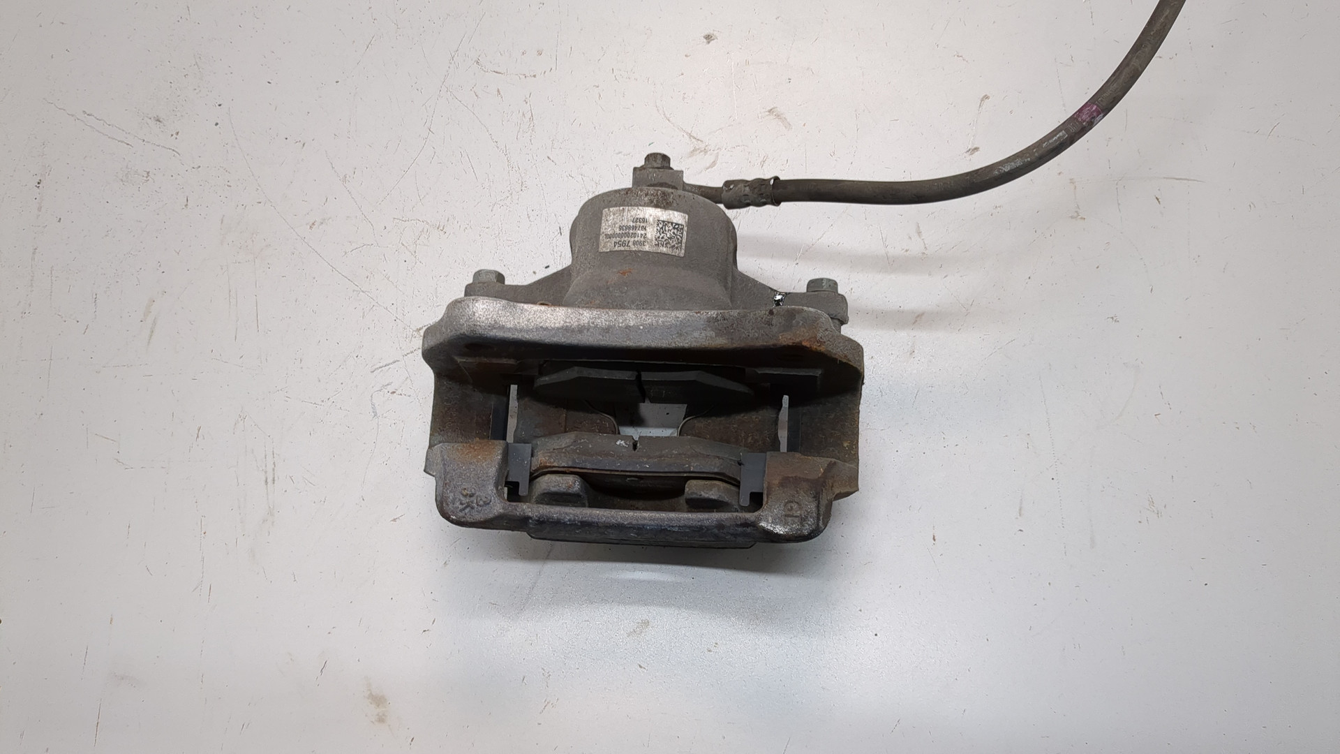 Суппорт передний левый