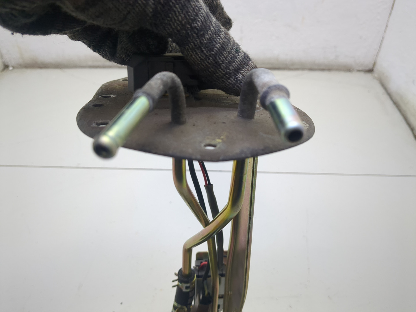 Насос топливный электрический