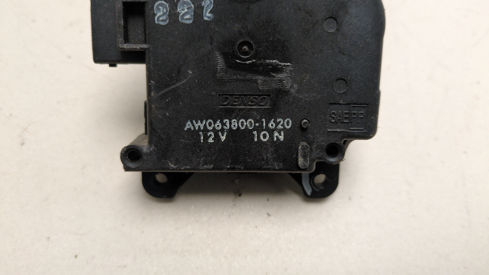 Моторчик заслонки печки