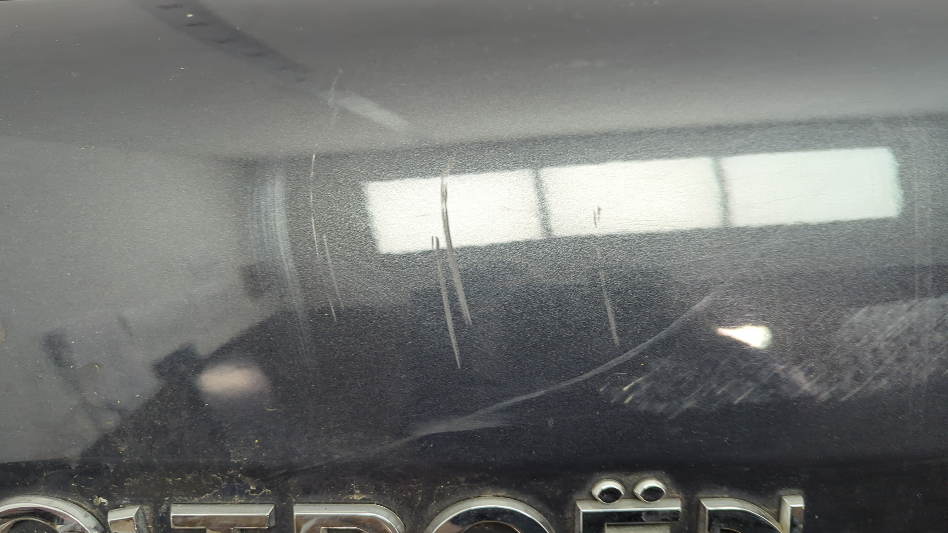 Дверь багажника