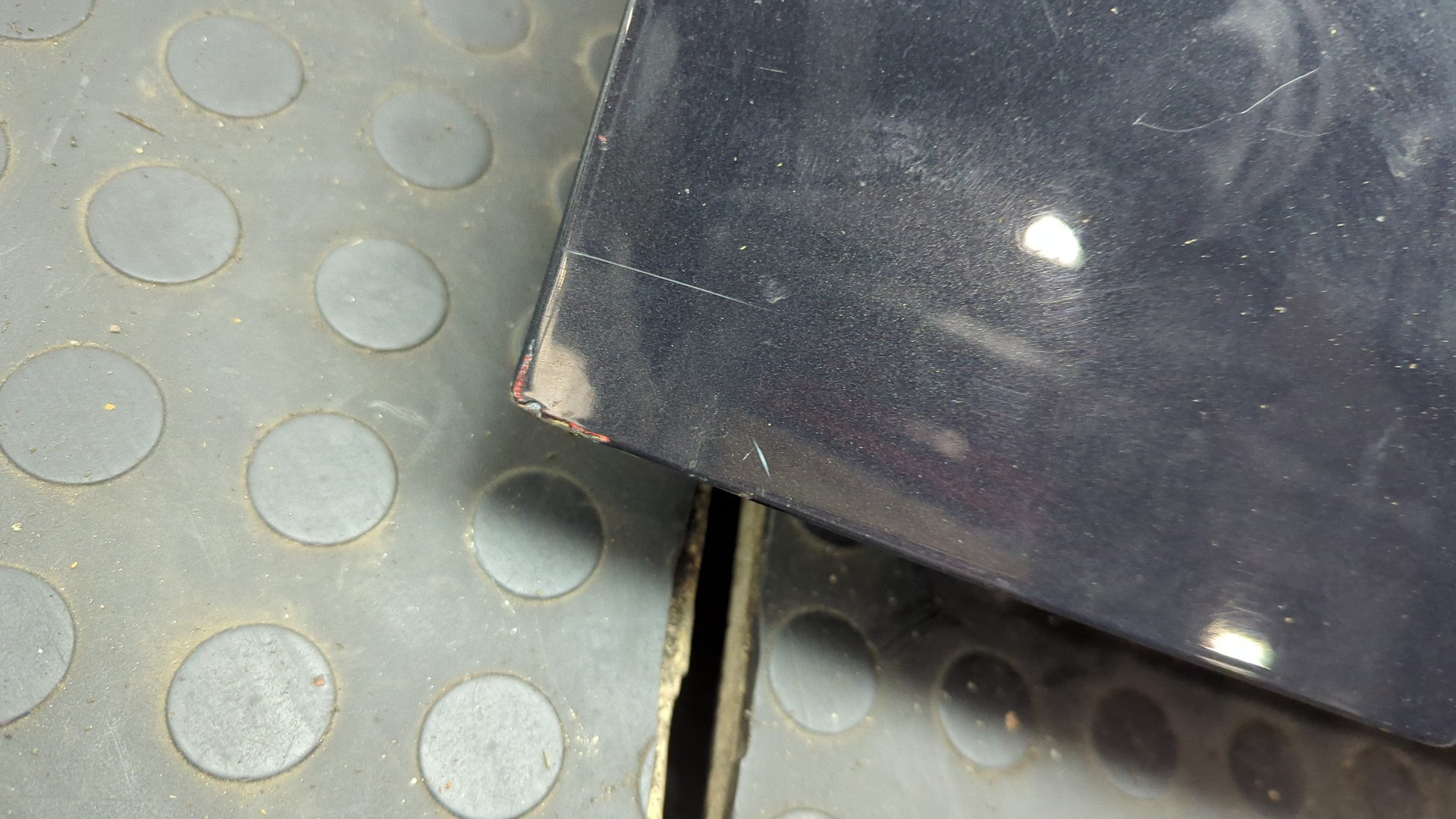 Дверь багажника