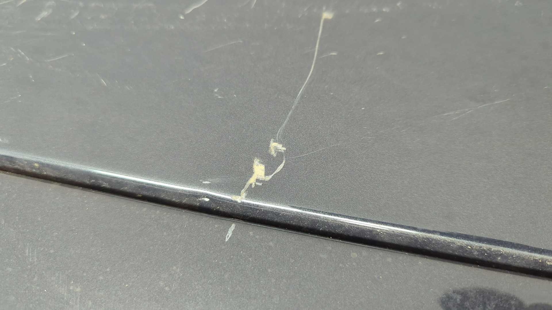 Дверь багажника