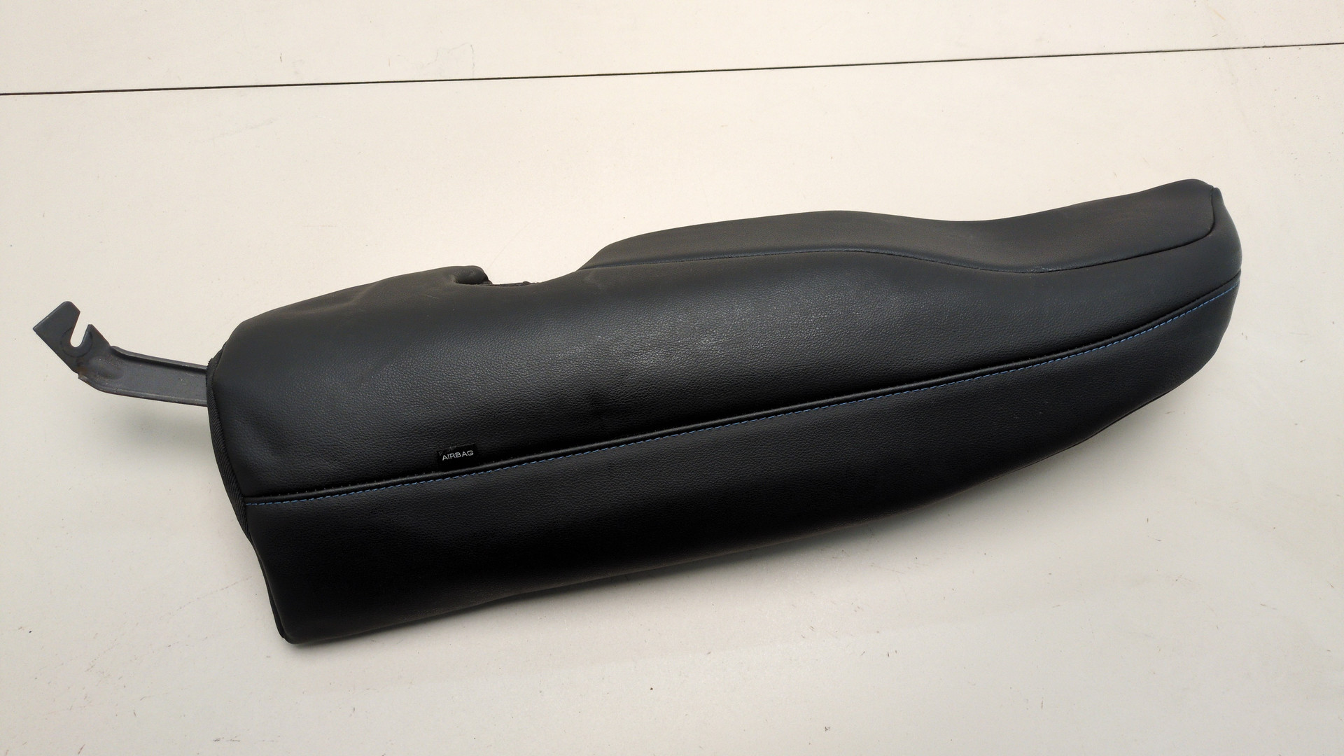 Подушка безопасности боковая (в сиденье)