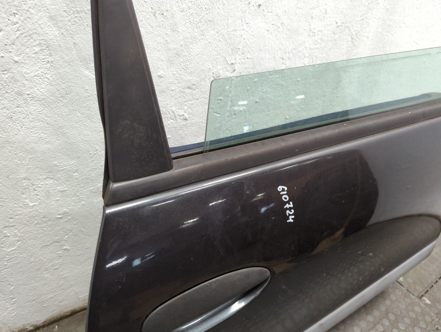 Дверь задняя правая