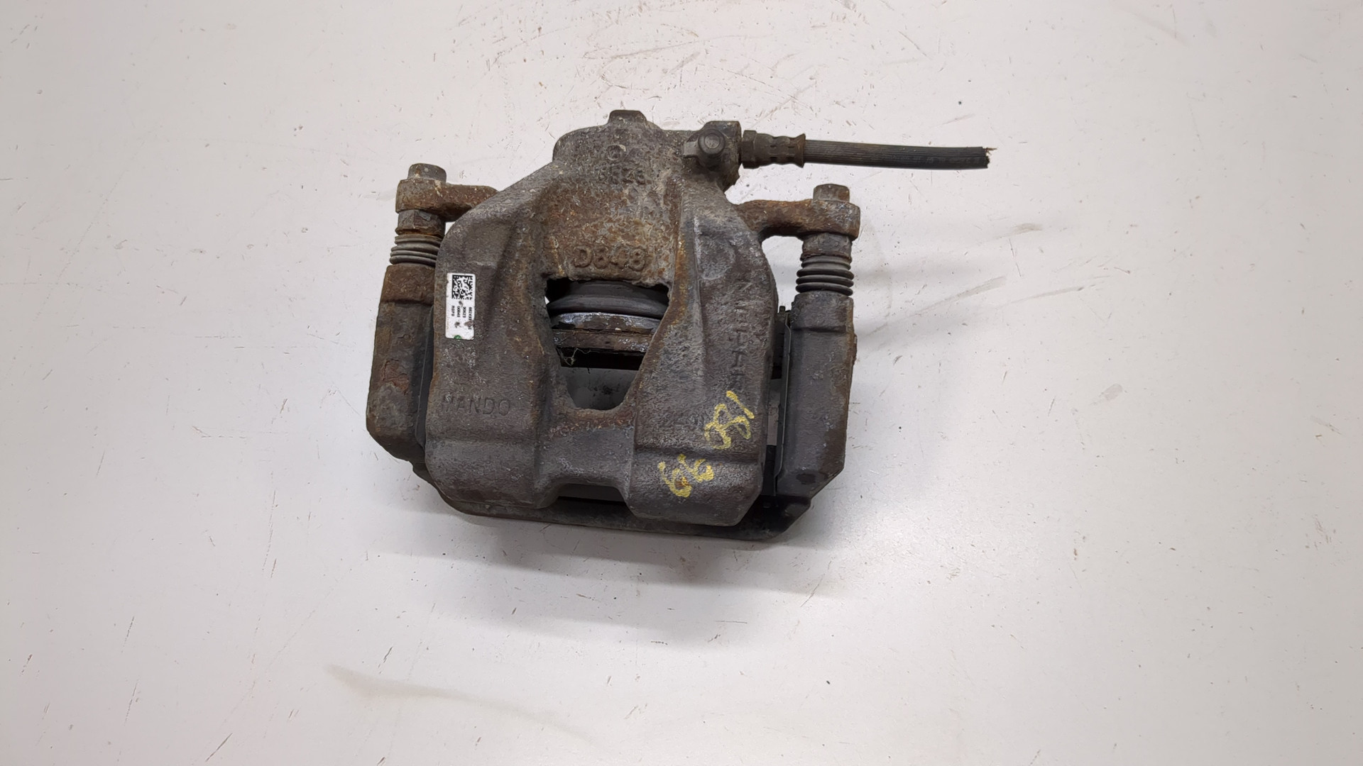 Суппорт передний левый