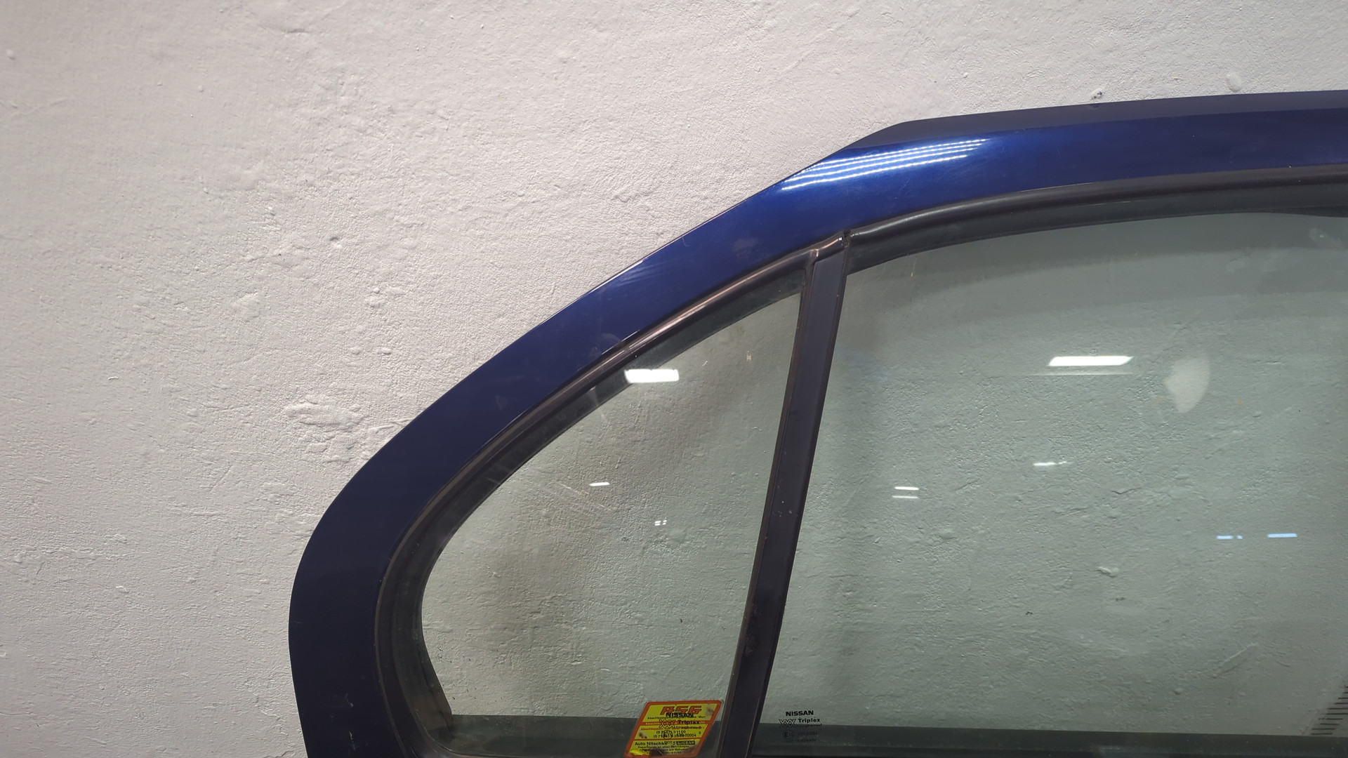 Дверь задняя правая