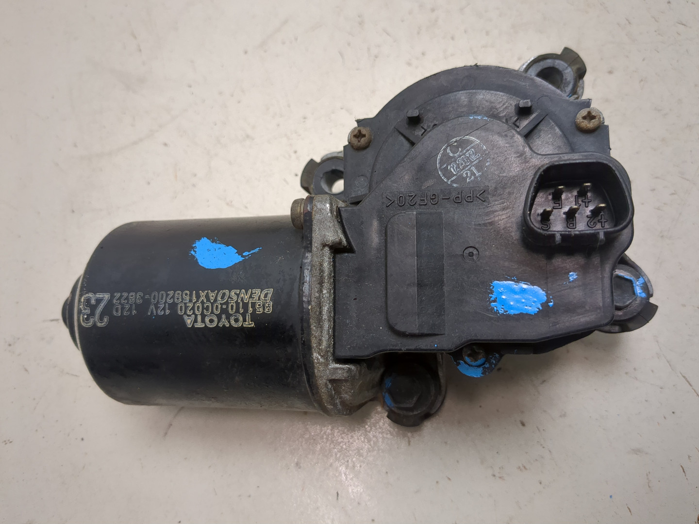 Моторчик стеклоочистителя передний