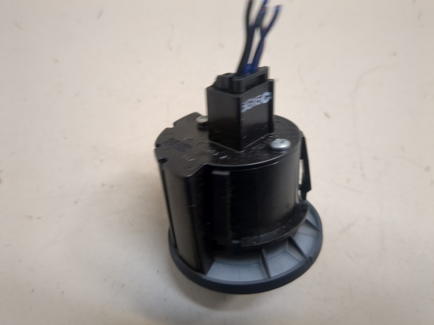 Кнопка многофункциональная