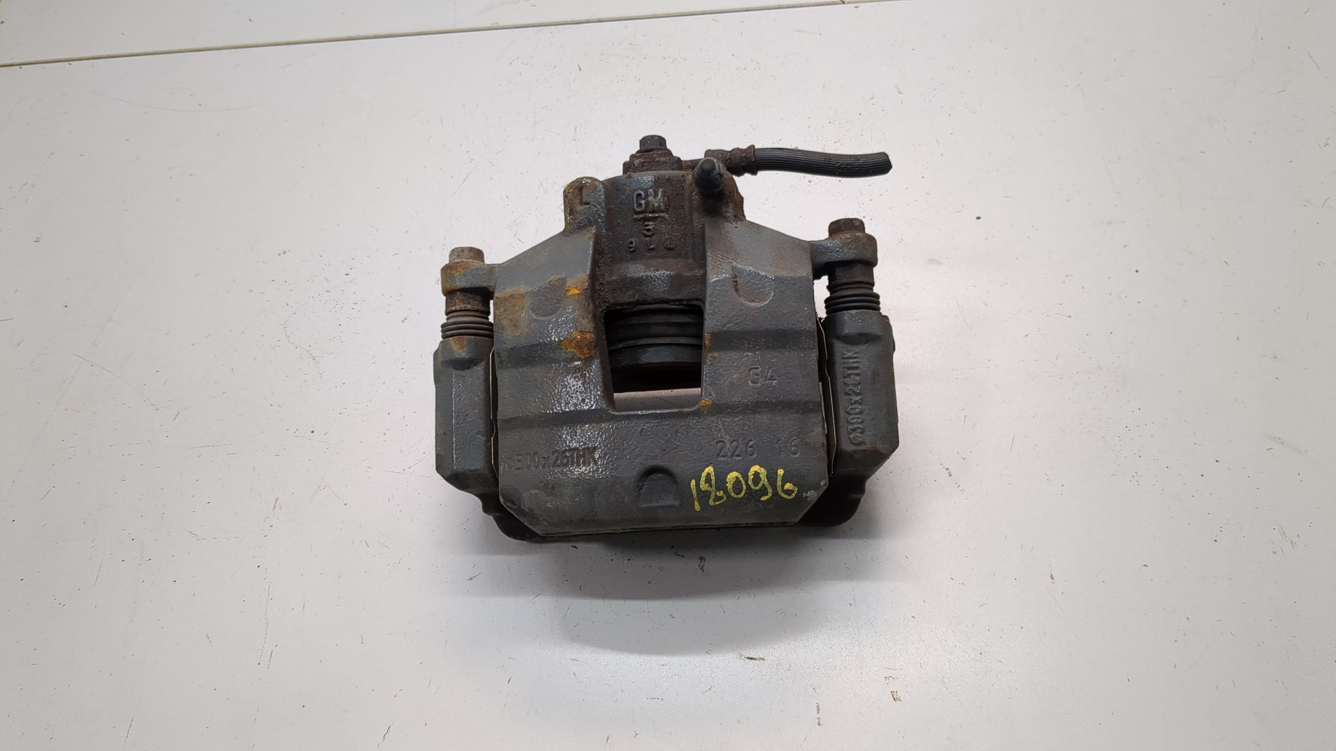 Суппорт передний левый