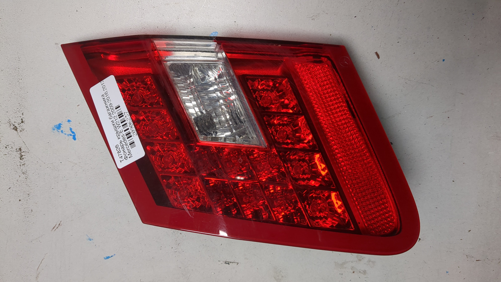 Фонарь задний внутренний правый