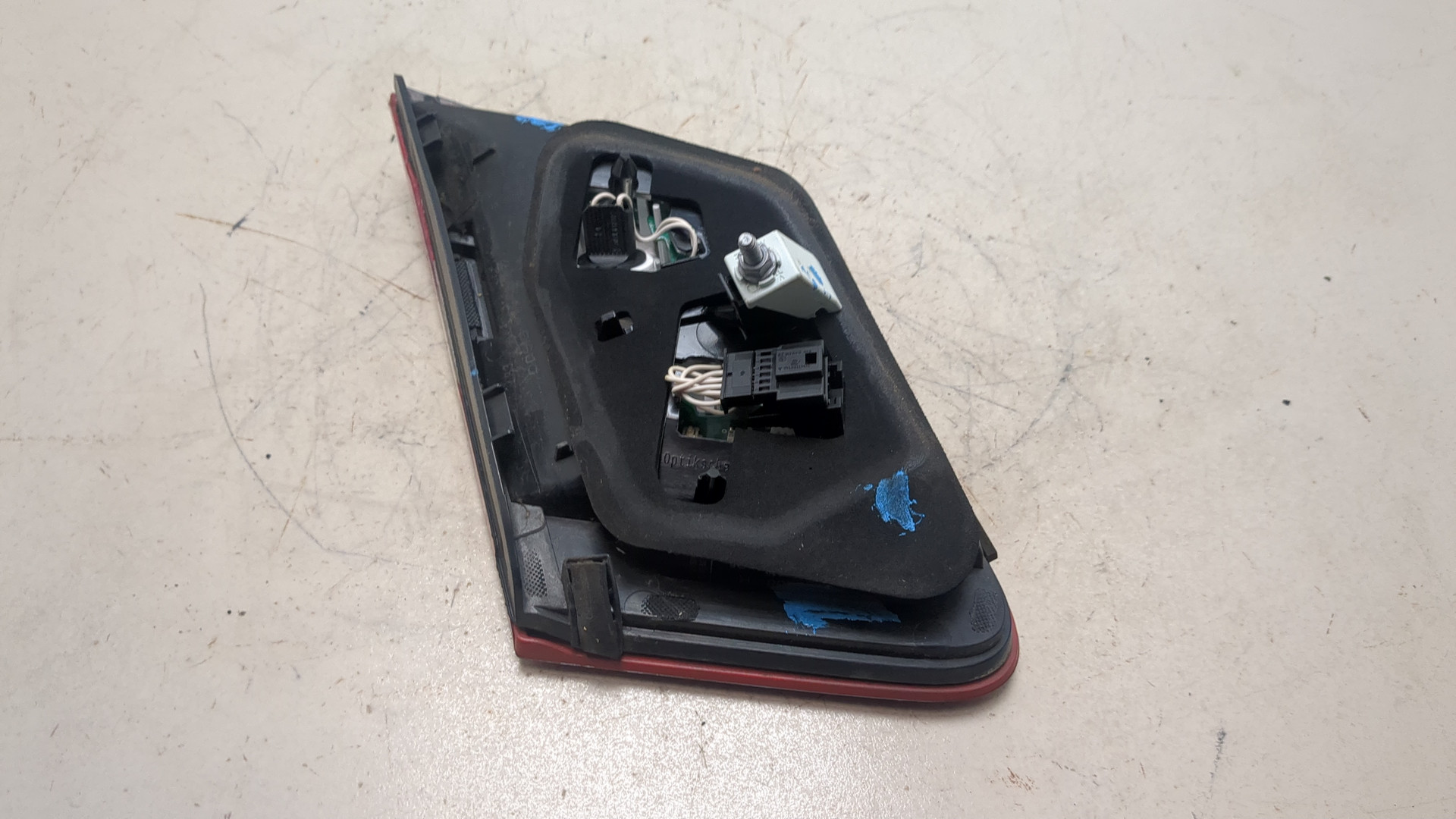 Фонарь задний внутренний правый