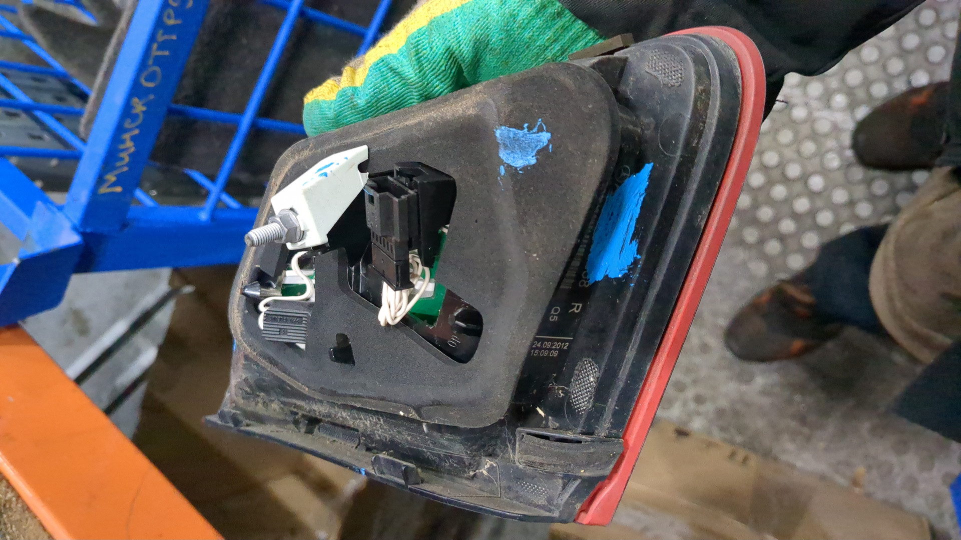 Фонарь задний внутренний правый