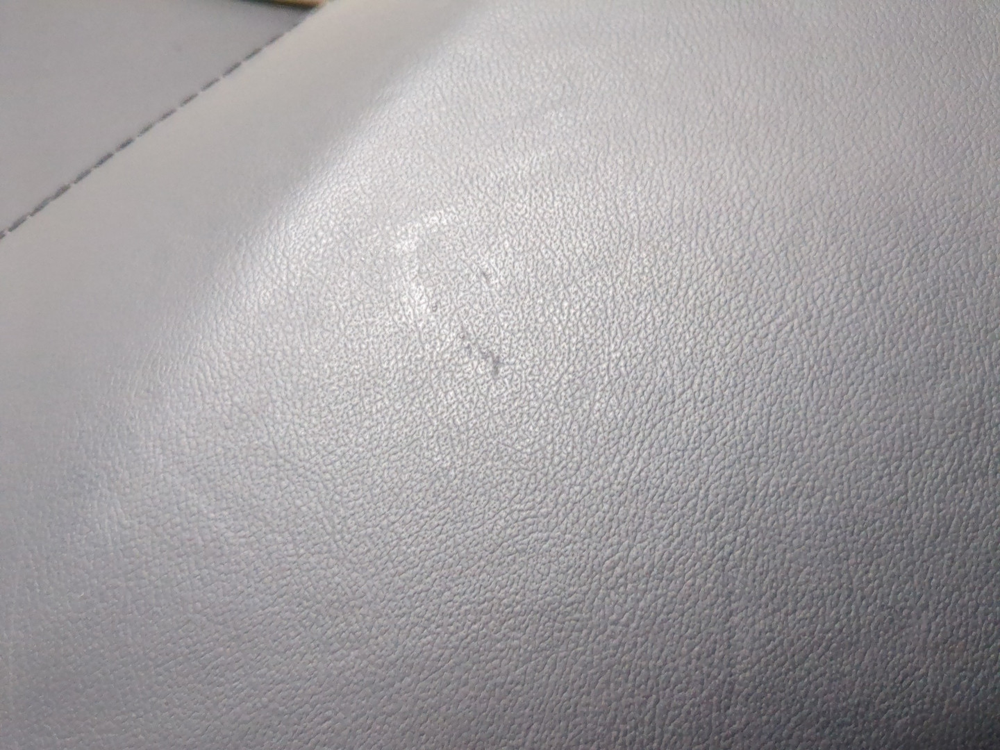 Обшивка двери передней правой