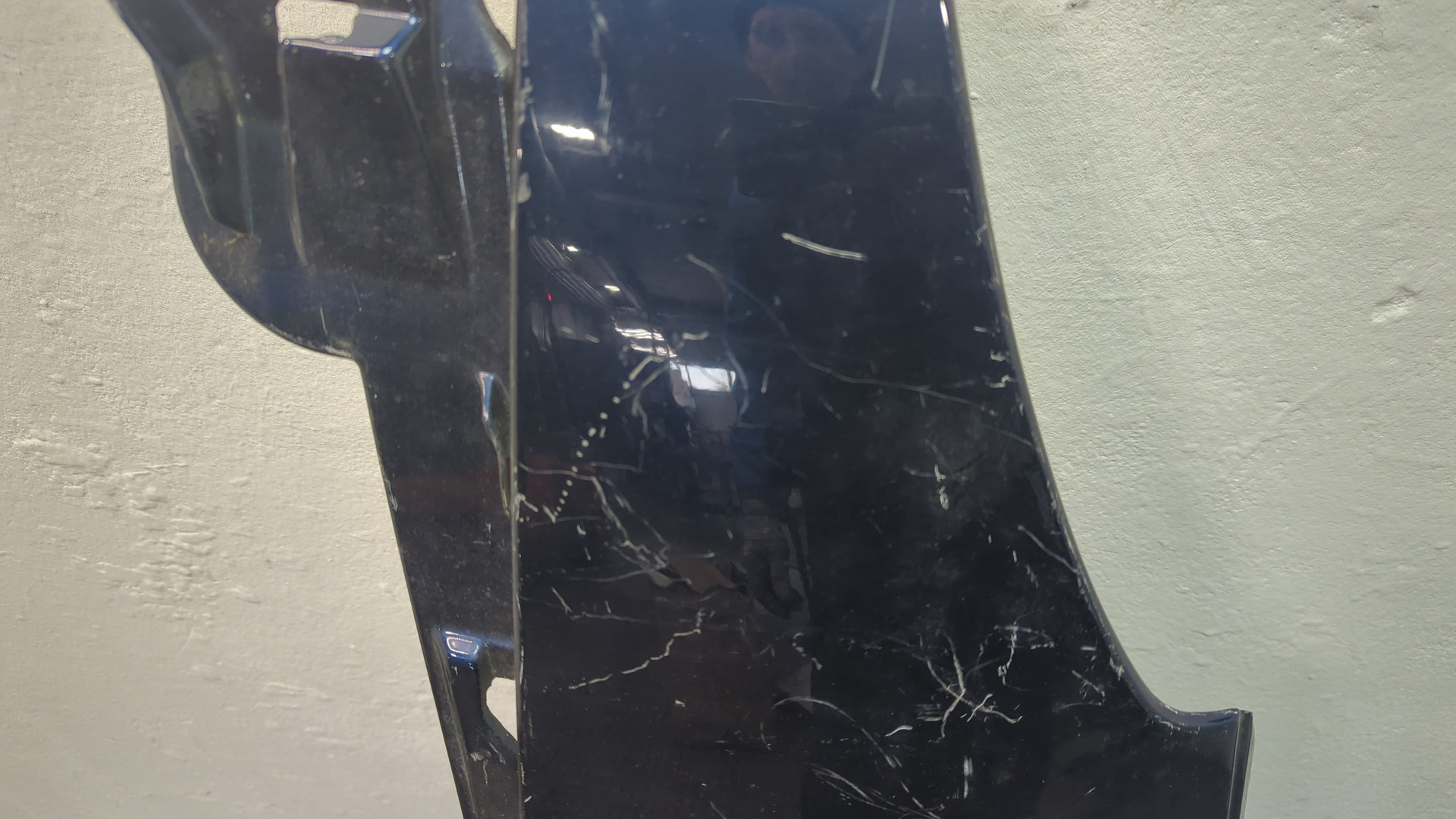 Крыло переднее левое