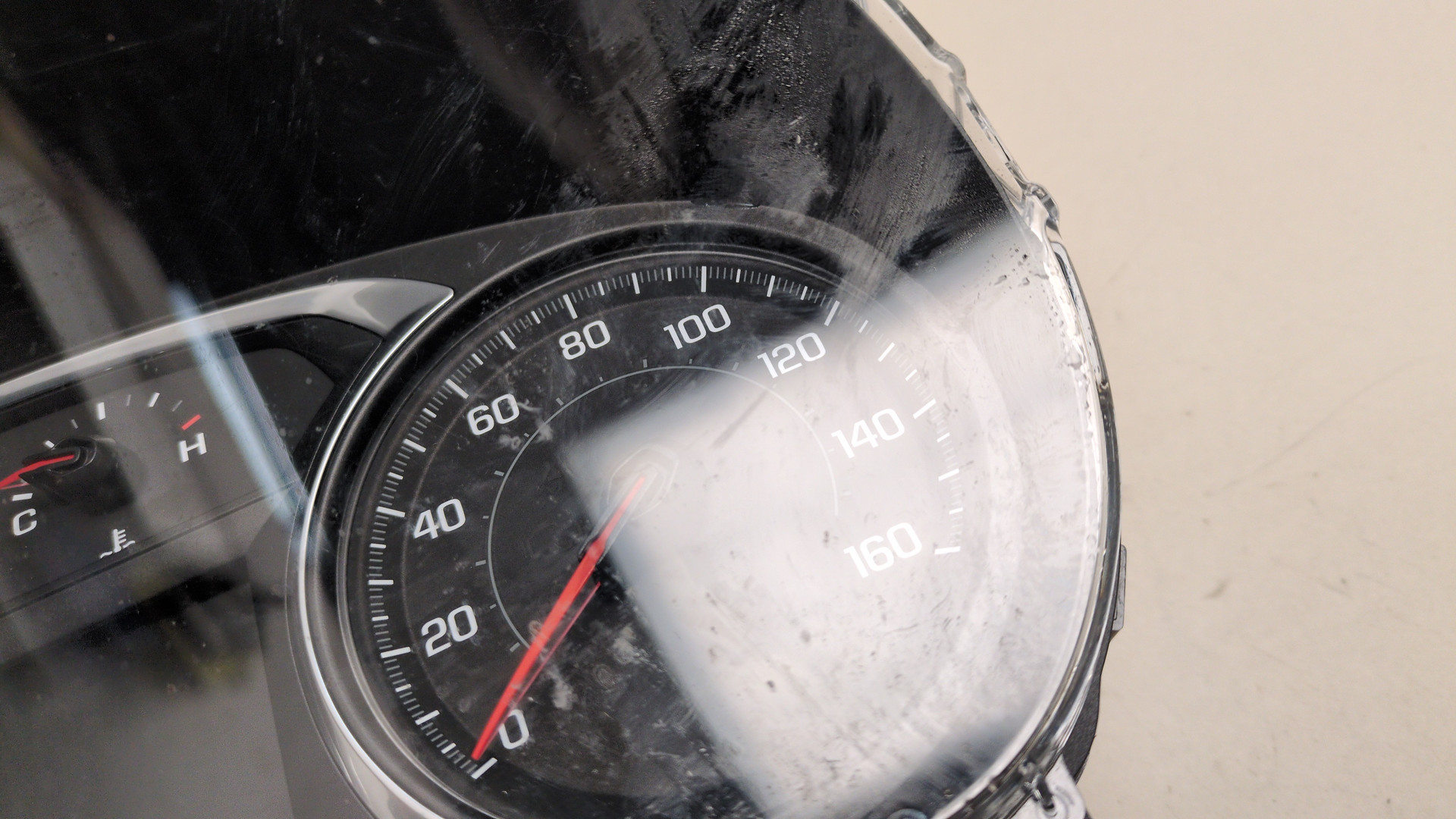 Панель приборов