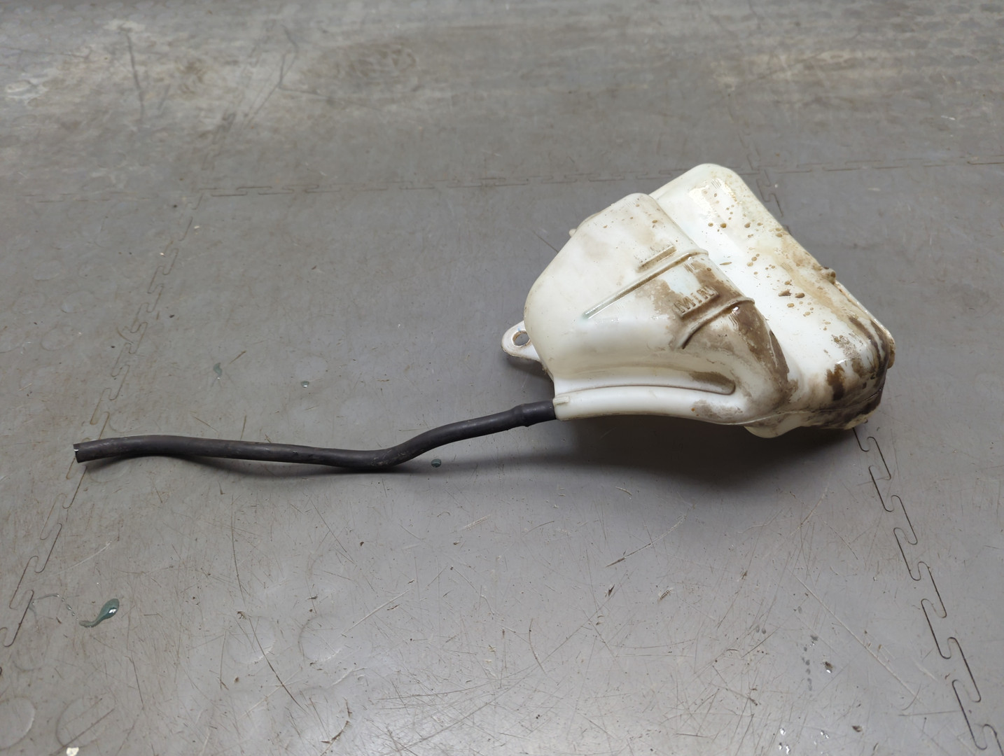 Бачок расширительный