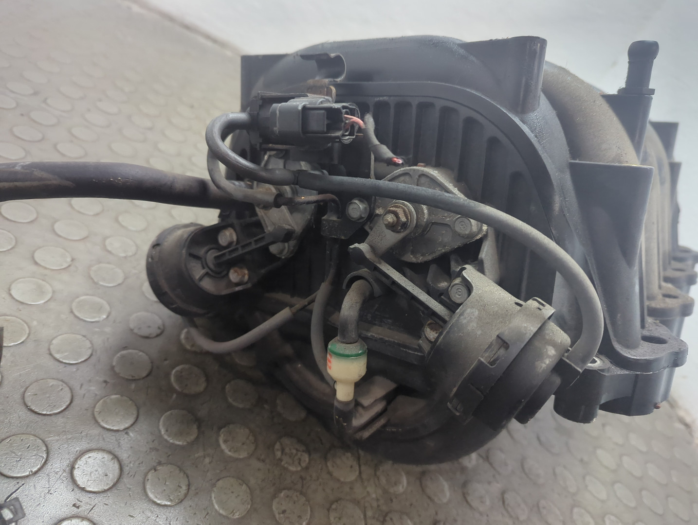 Коллектор впускной