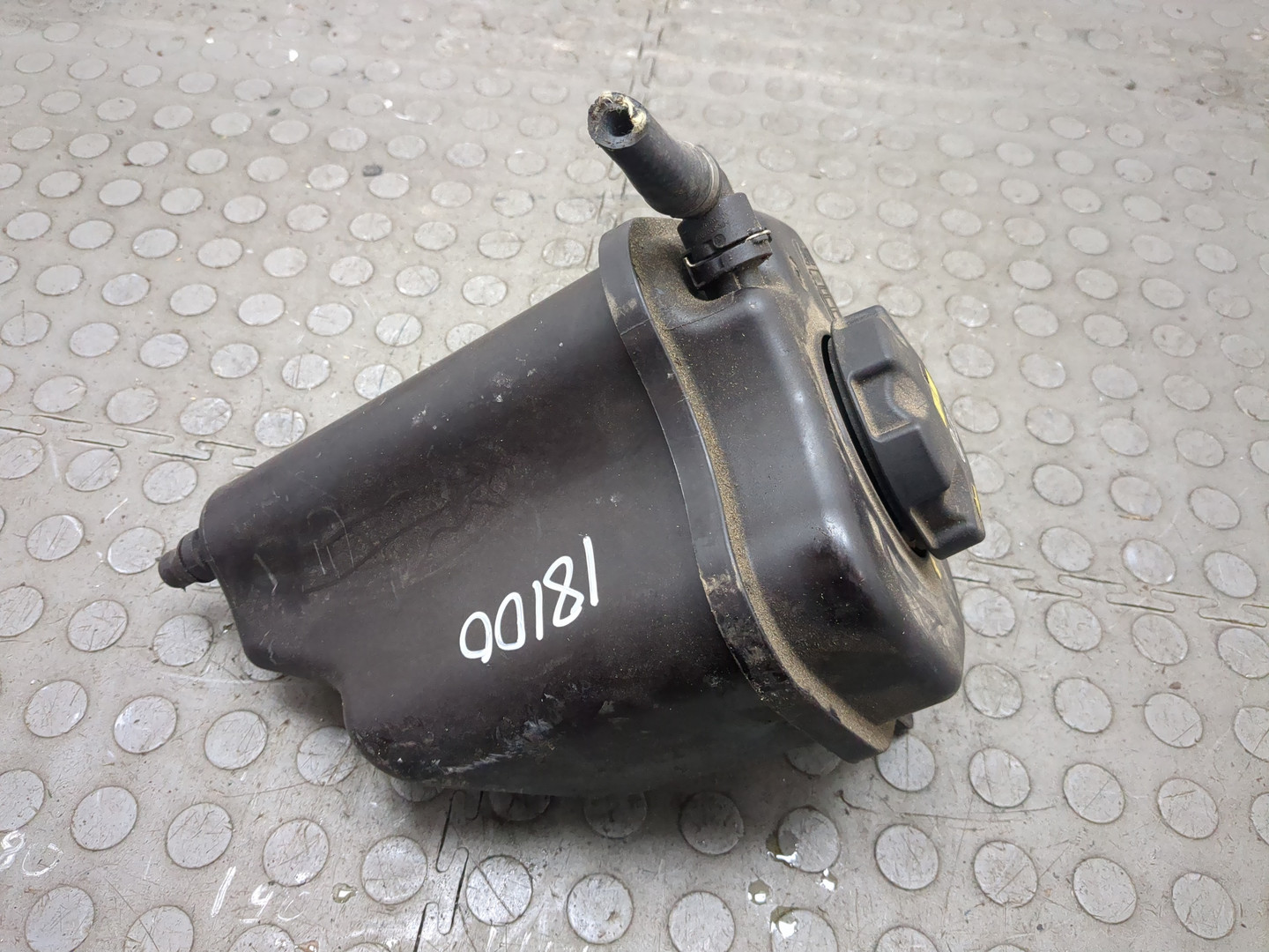 Бачок расширительный