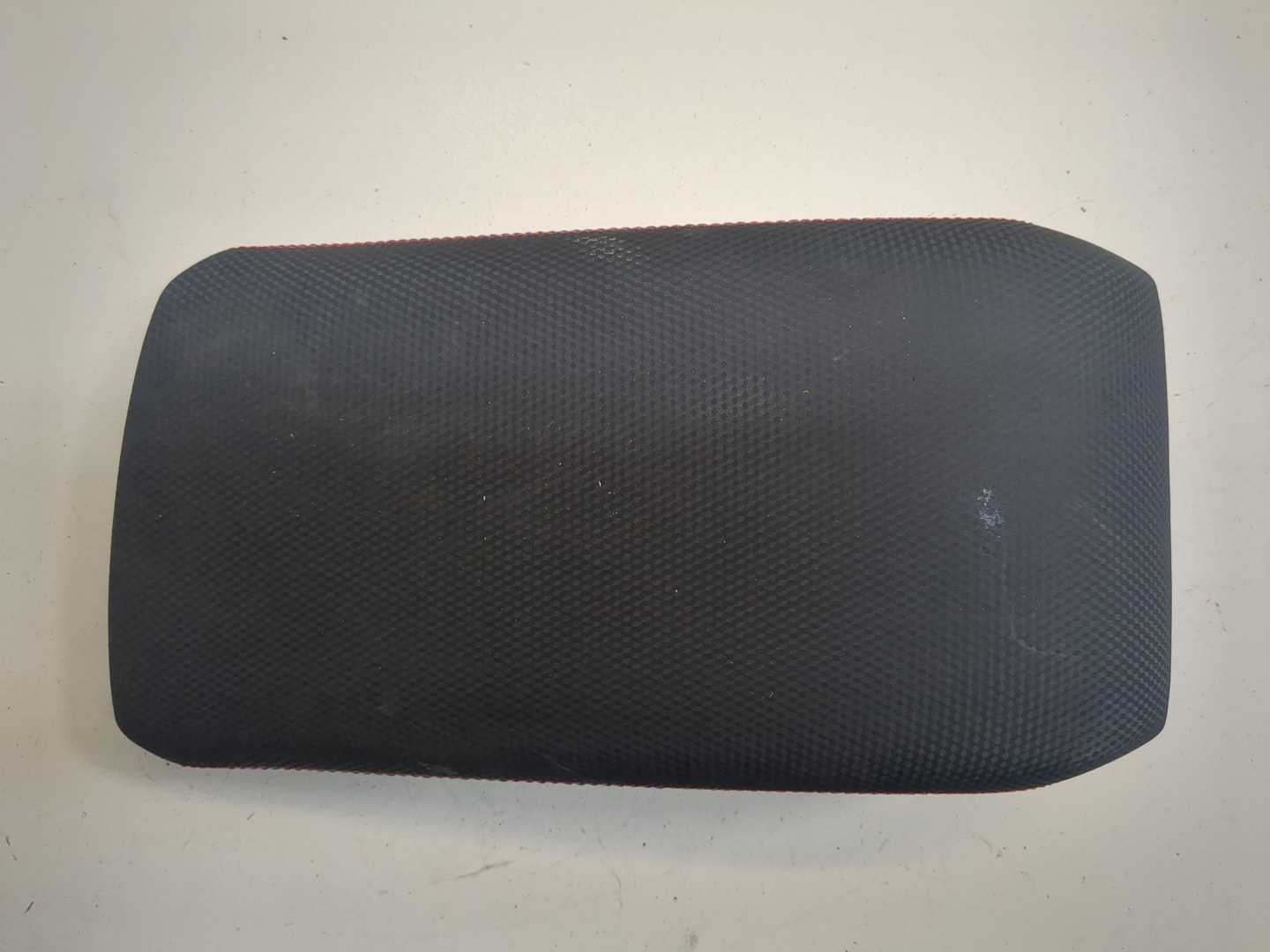 Подлокотник