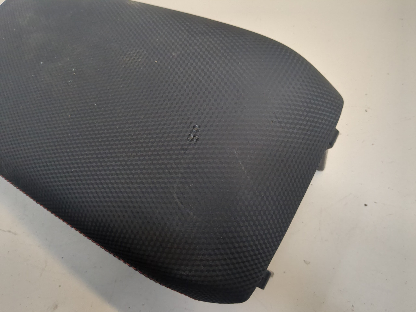 Подлокотник