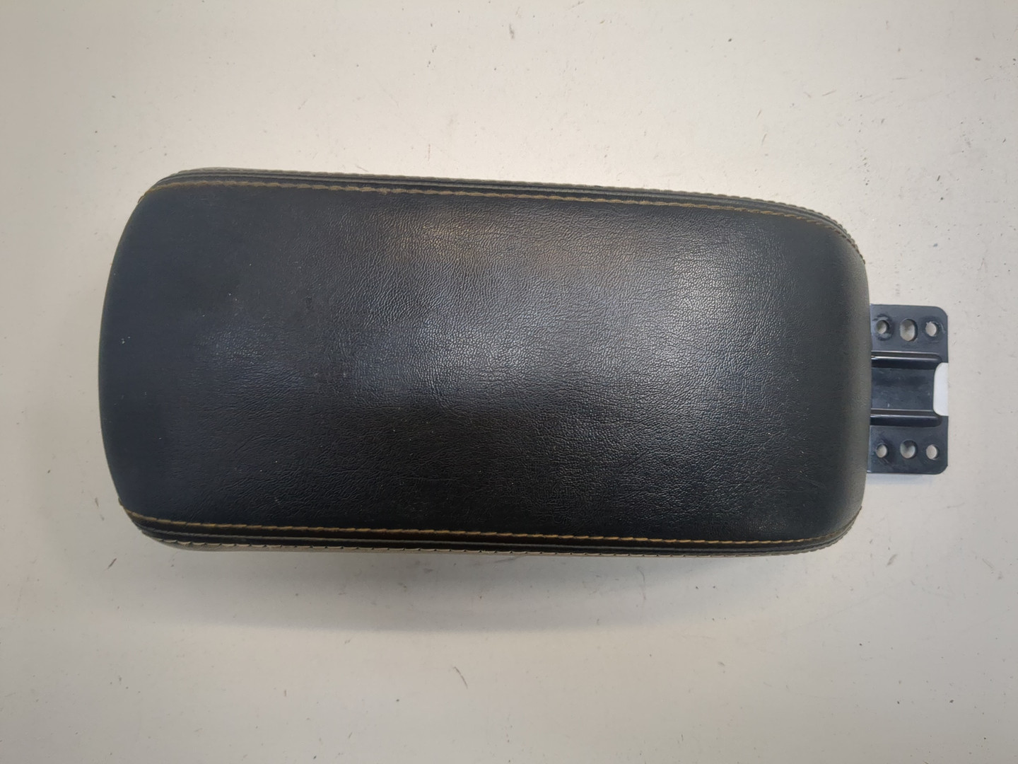 Подлокотник