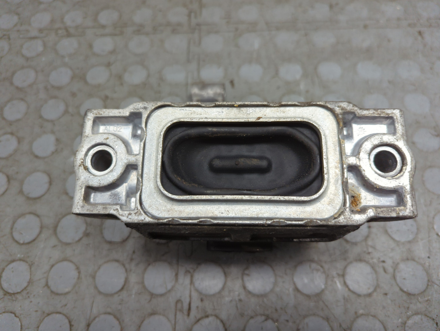 Опора двигателя