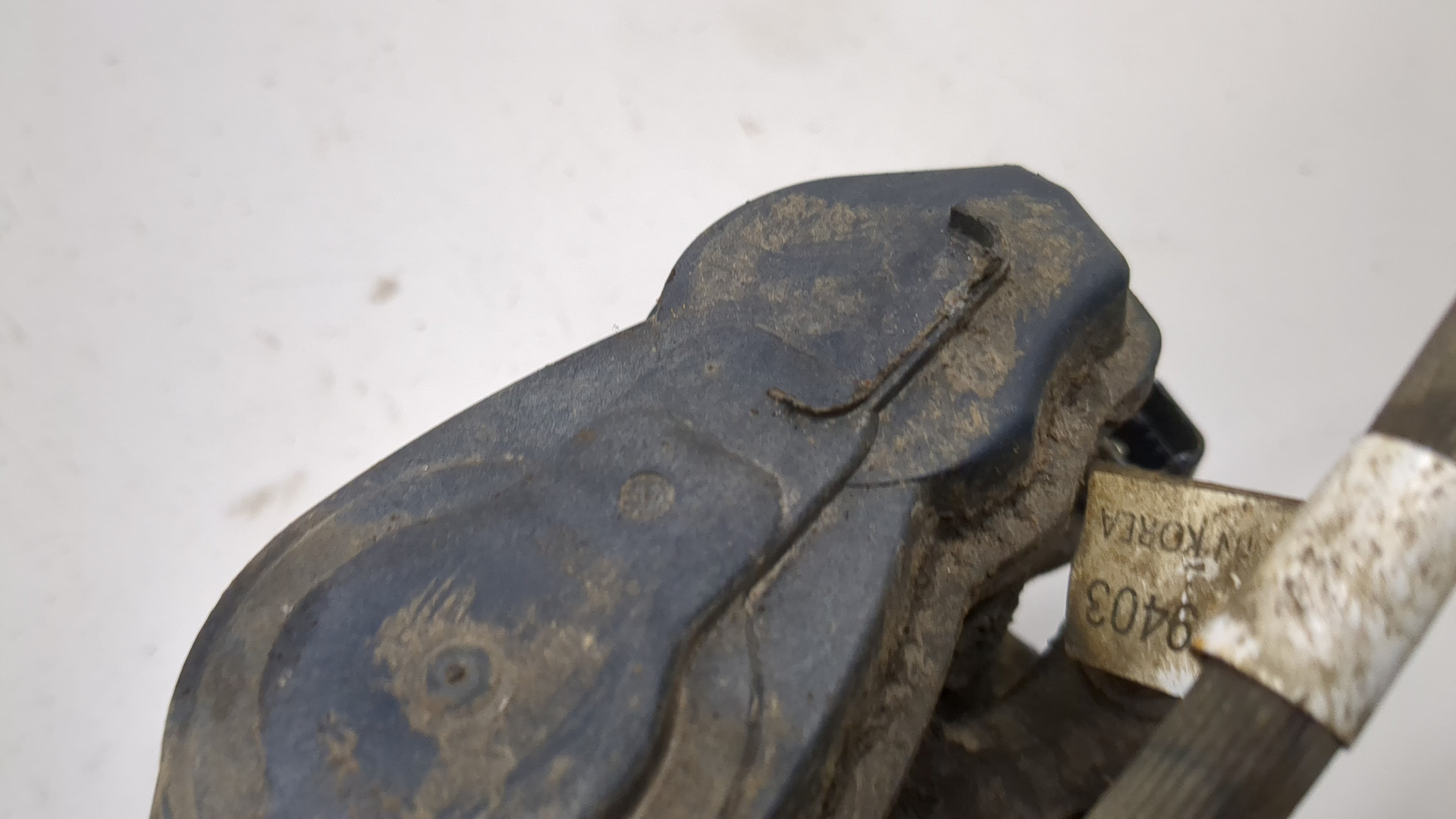 Суппорт задний левый