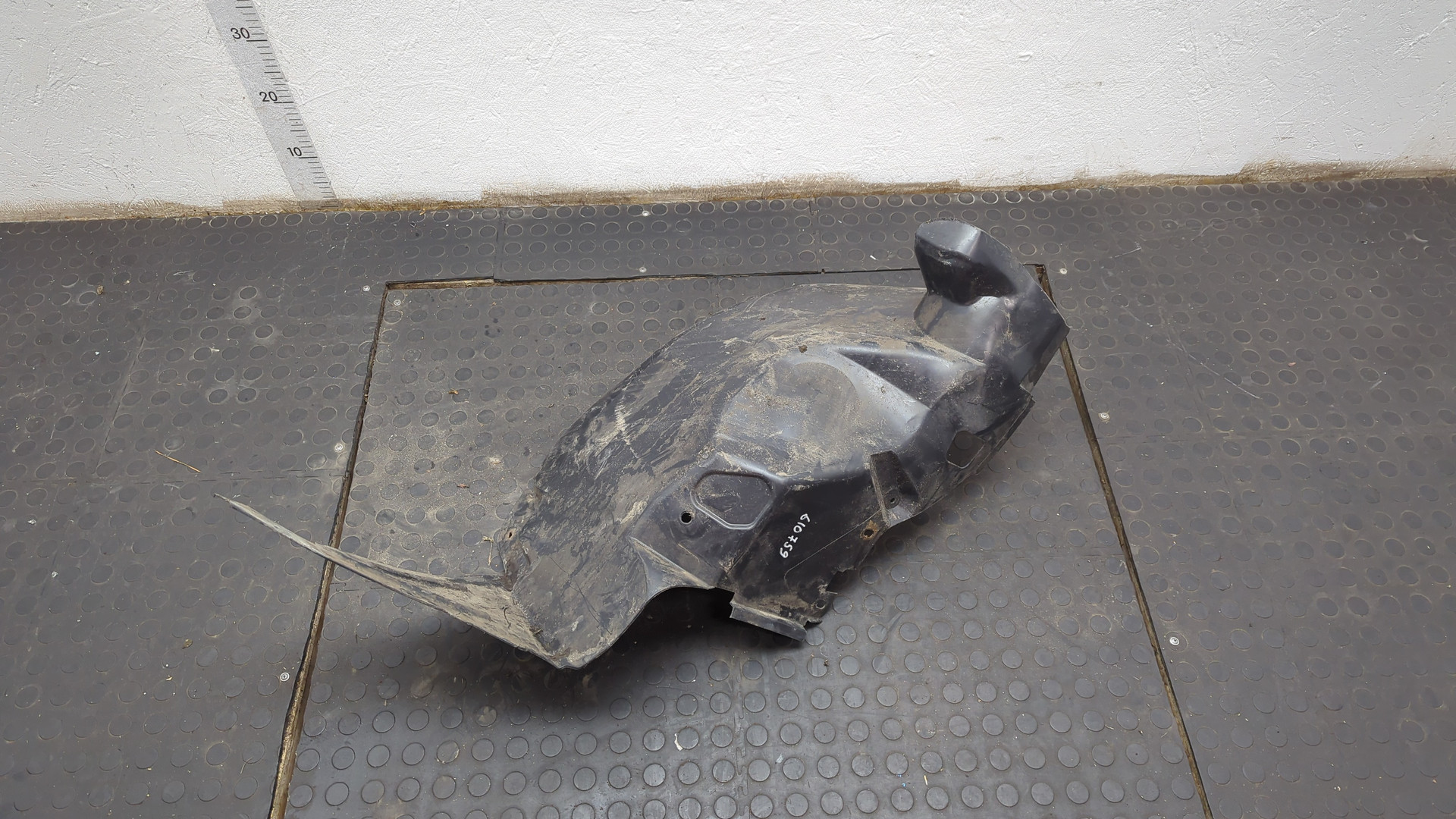 Локер передний левый