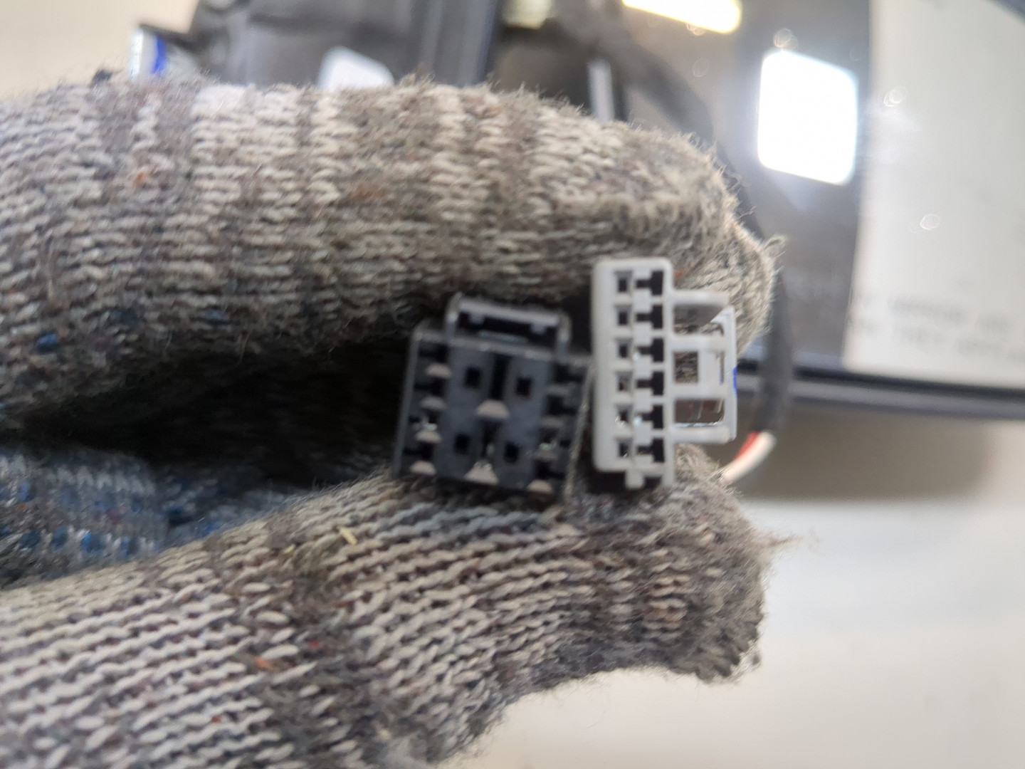 Зеркало правое электрическое