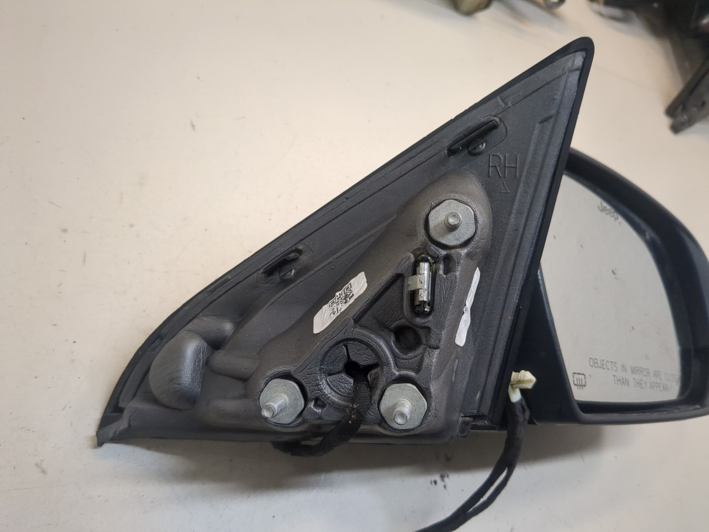 Зеркало правое электрическое