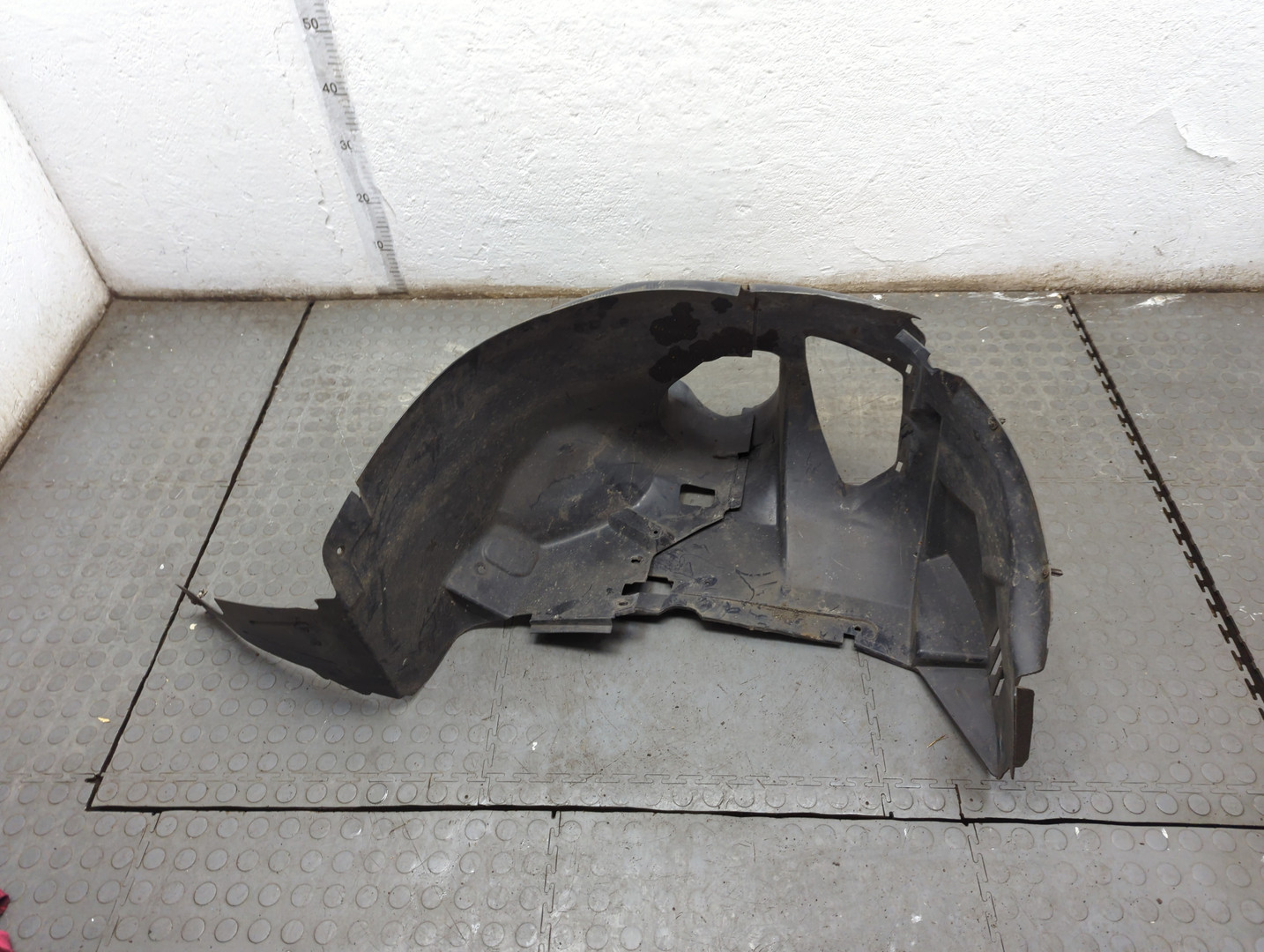 Локер передний правый