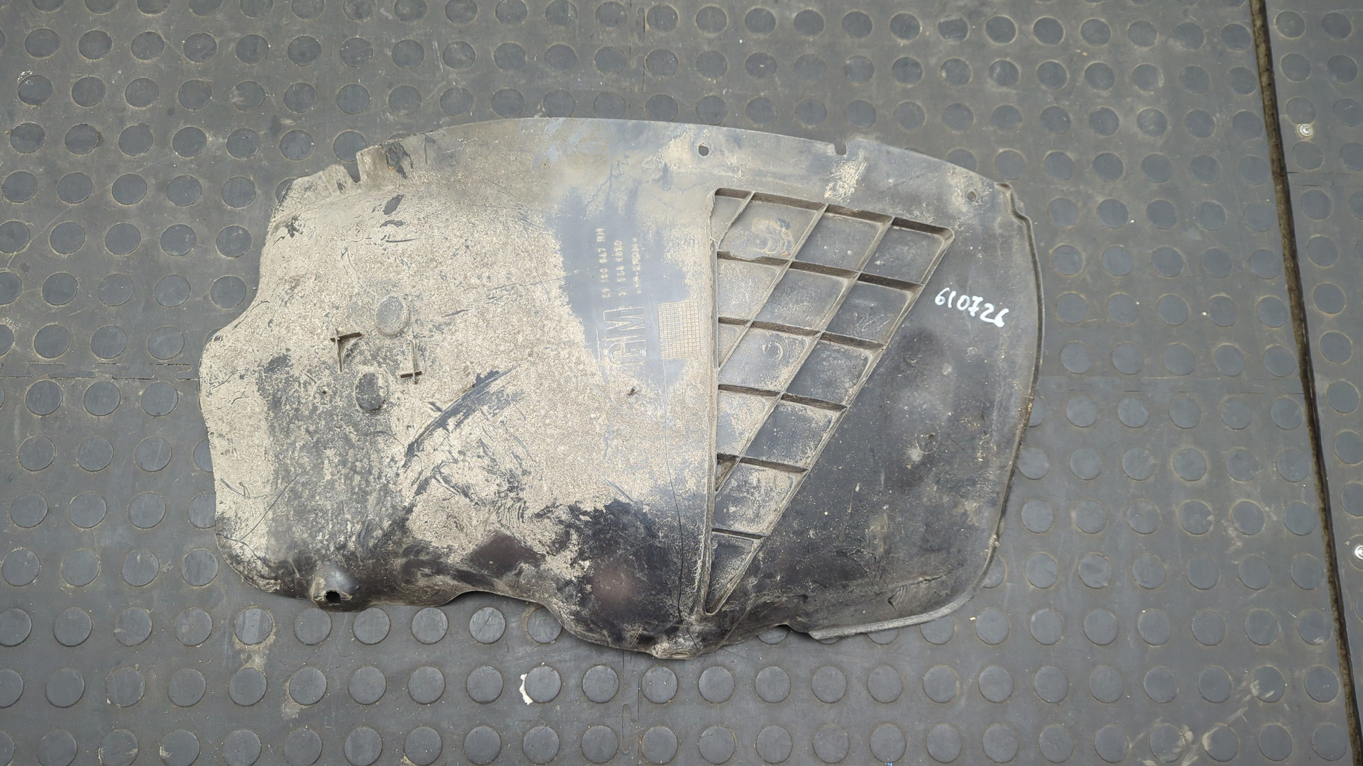 Локер передний правый