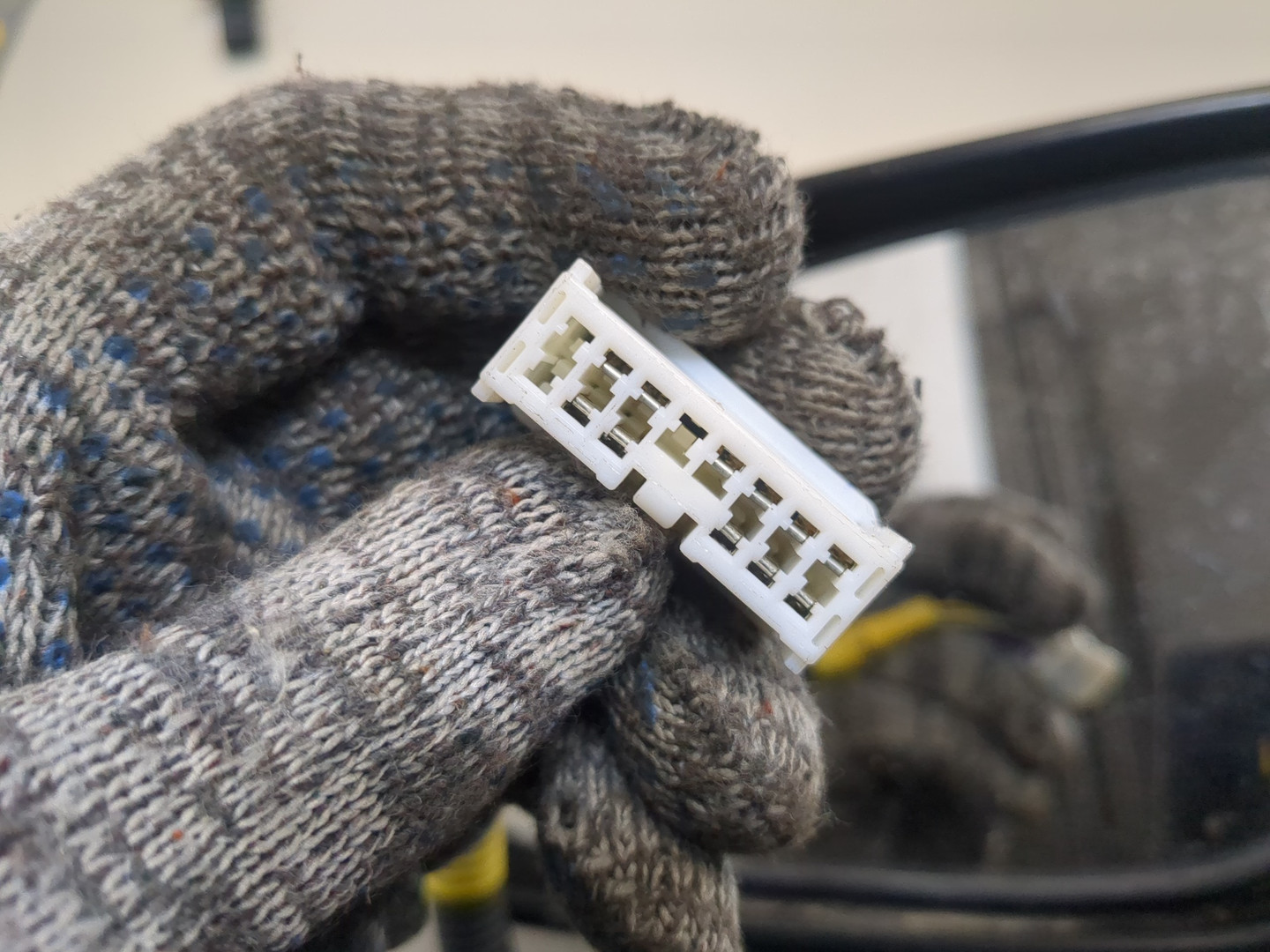 Зеркало левое электрическое