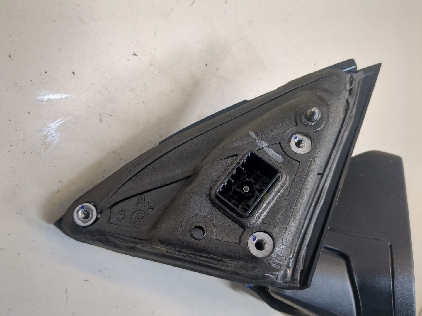 Зеркало правое электрическое