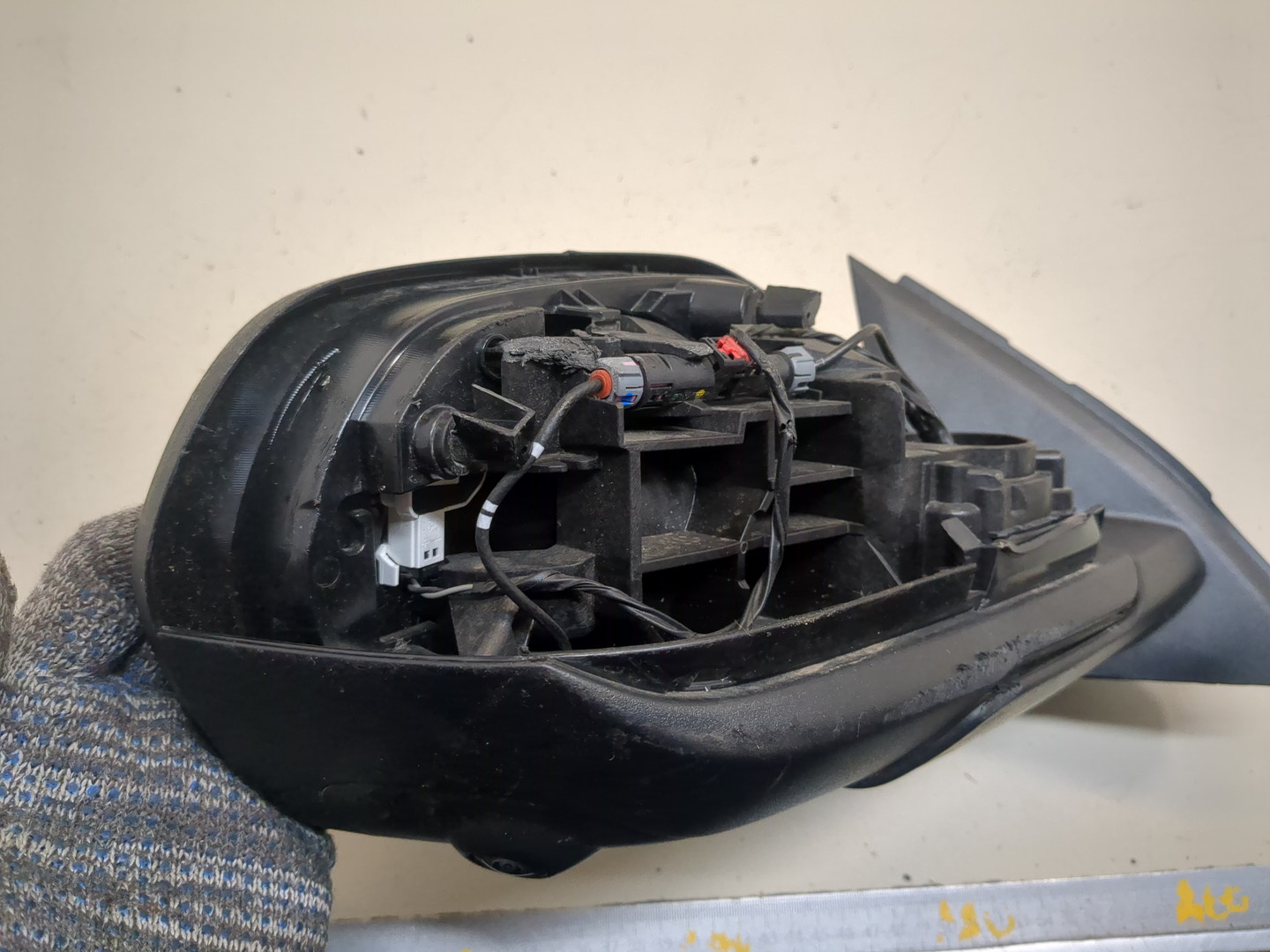 Зеркало правое электрическое