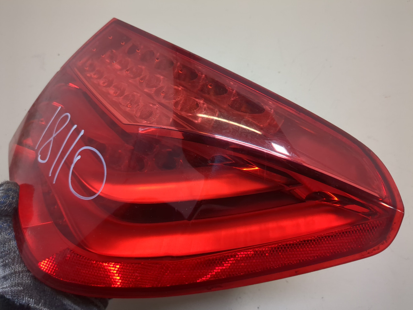 Фонарь задний правый