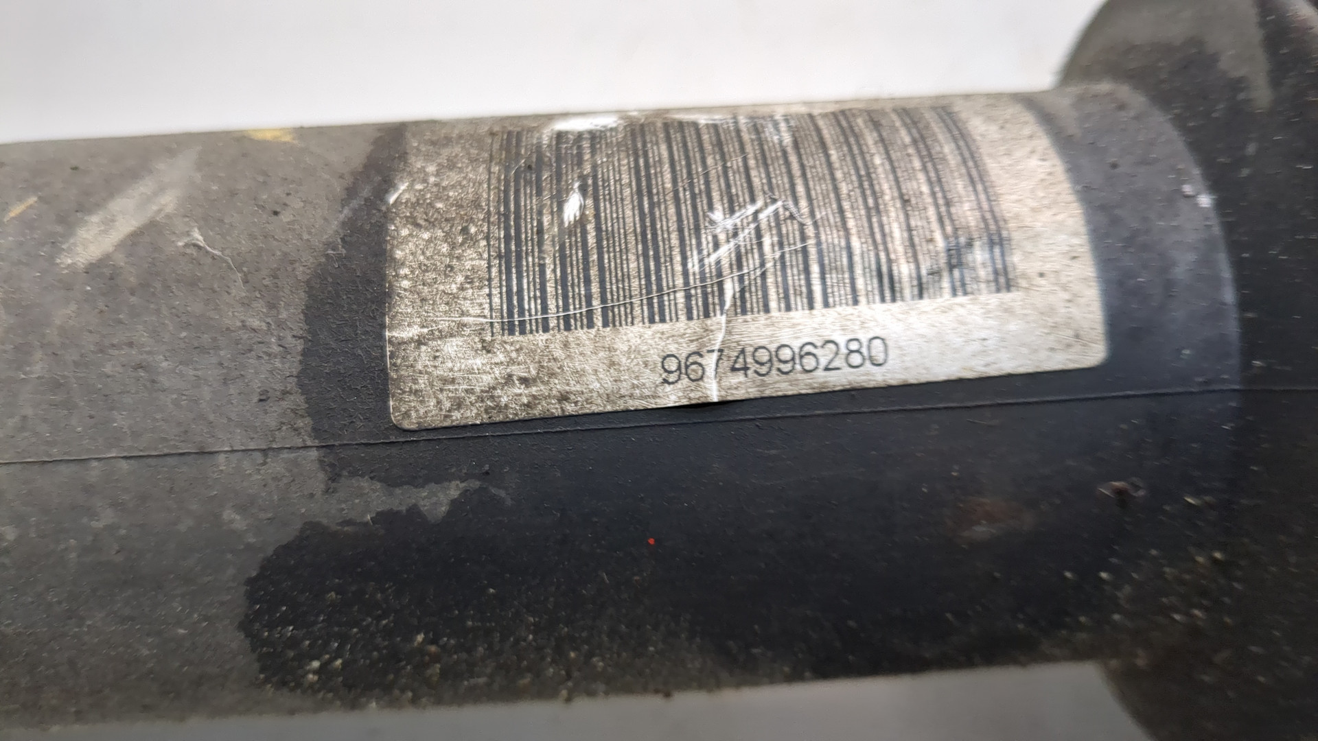 Амортизатор передний левый